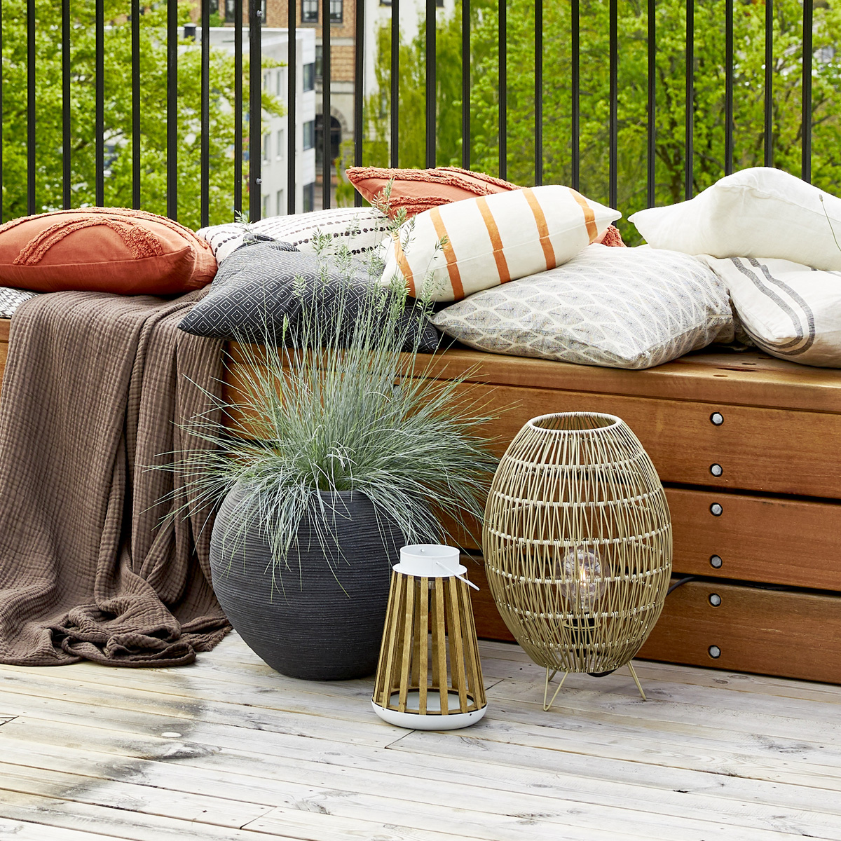Dekoleuchte/Lampenschirm - D: 30cm, H: 46cm - für E27 Fassungen - outdoor - beige