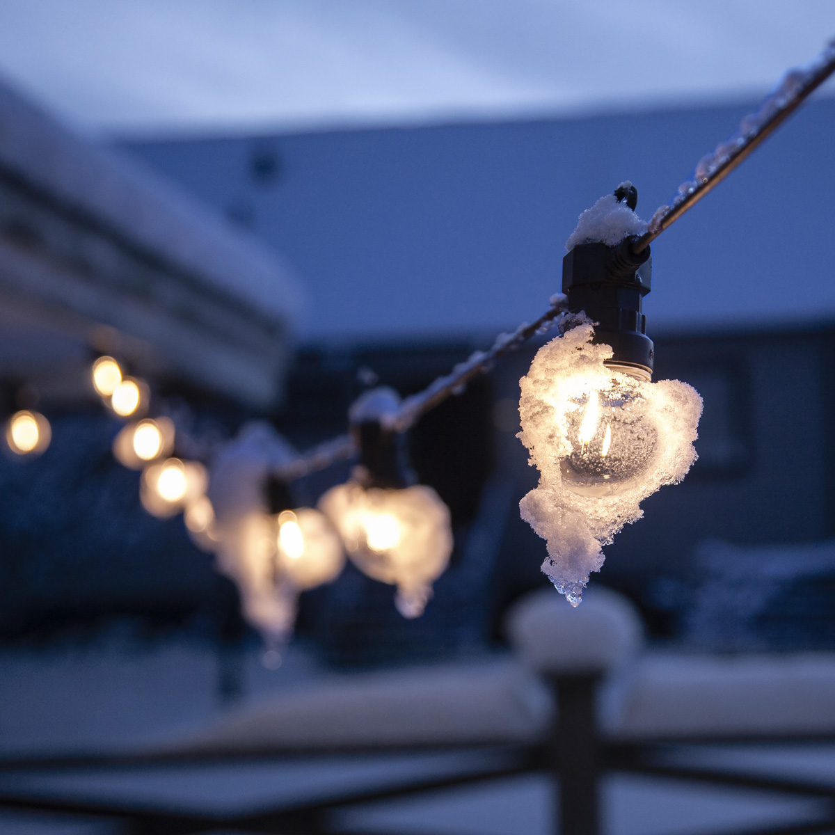 LED Lichterkette "CIRCUS" - 20 Kugeln, D: 5cm - warmweiße Filament LED - 8,8m - inkl.Trafo - outdoor