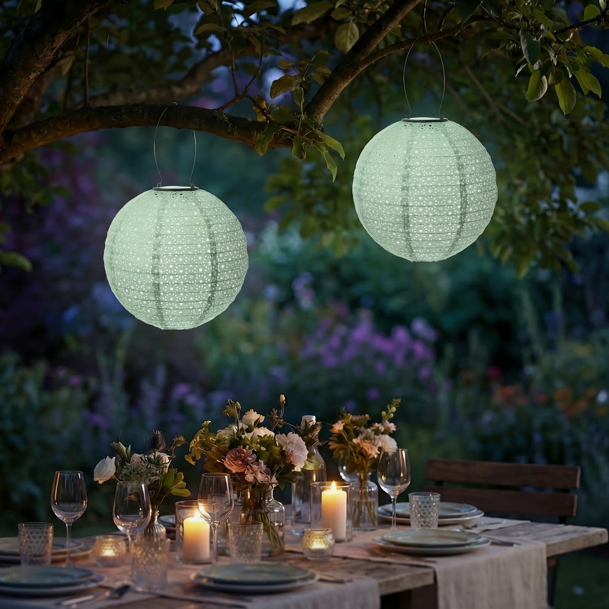 LED Solar Lampion - mit Blumenmuster - warmweiße LED - H: 25cm - D: 25cm - Lichtsensor - salbeigrün