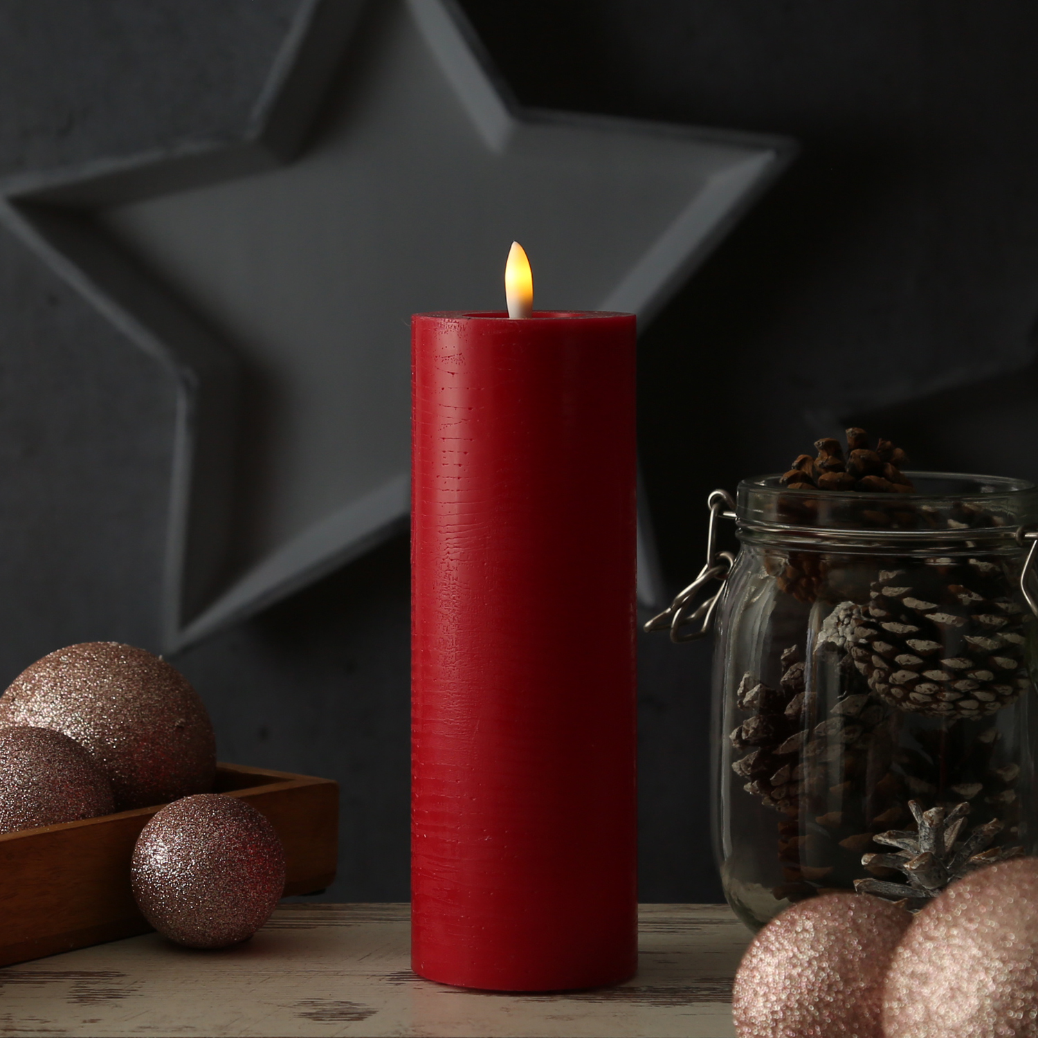 LED Kerze LINA - Rustik-Optik - Echtwachs - 3D Flamme - H: 20cm - D: 7cm - Batterie - Timer - rot