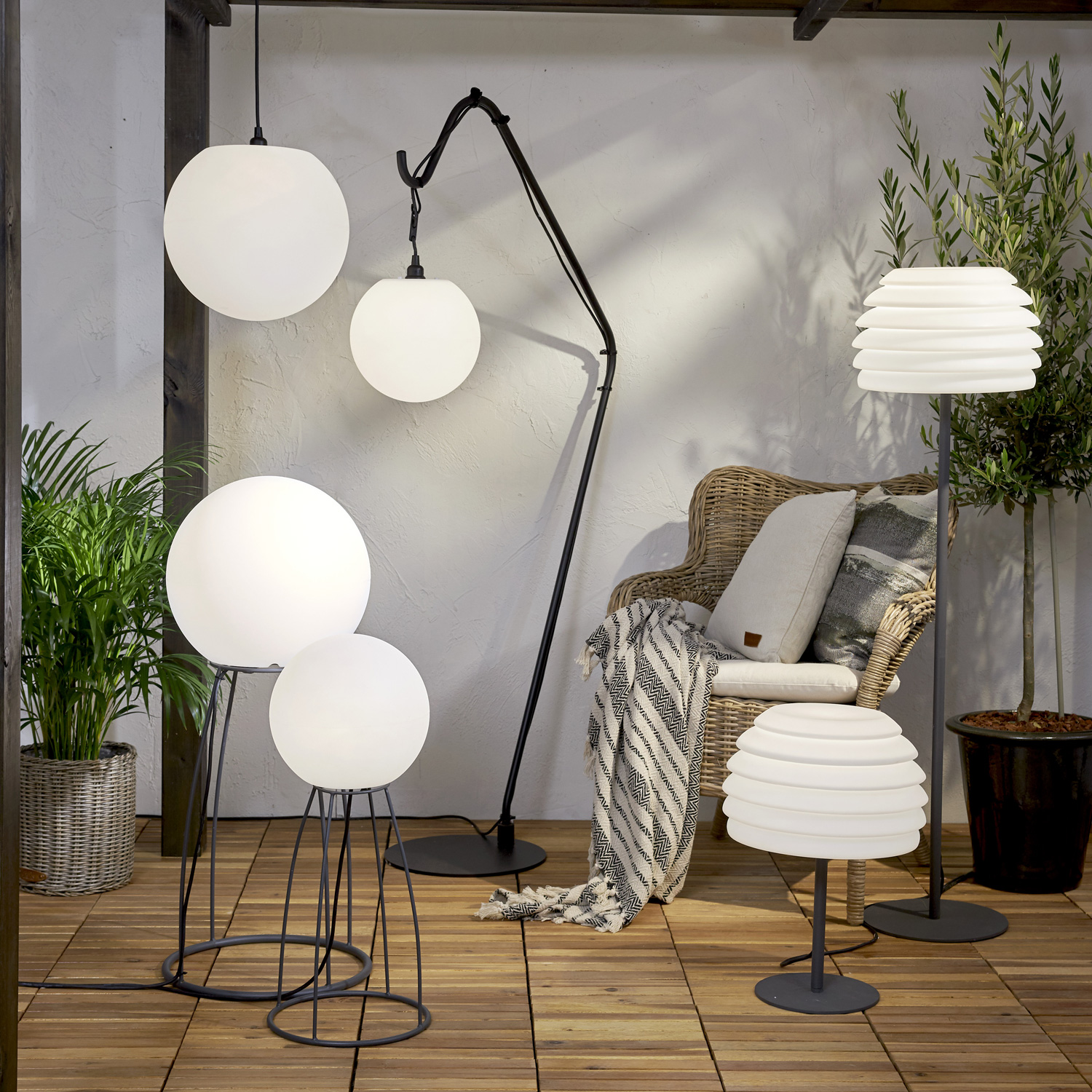 Beistelllampe/Gartenlampe "SIT" - outdoor IP65 - E27 Sockel - H: 95cm D: 40cm - max 25W