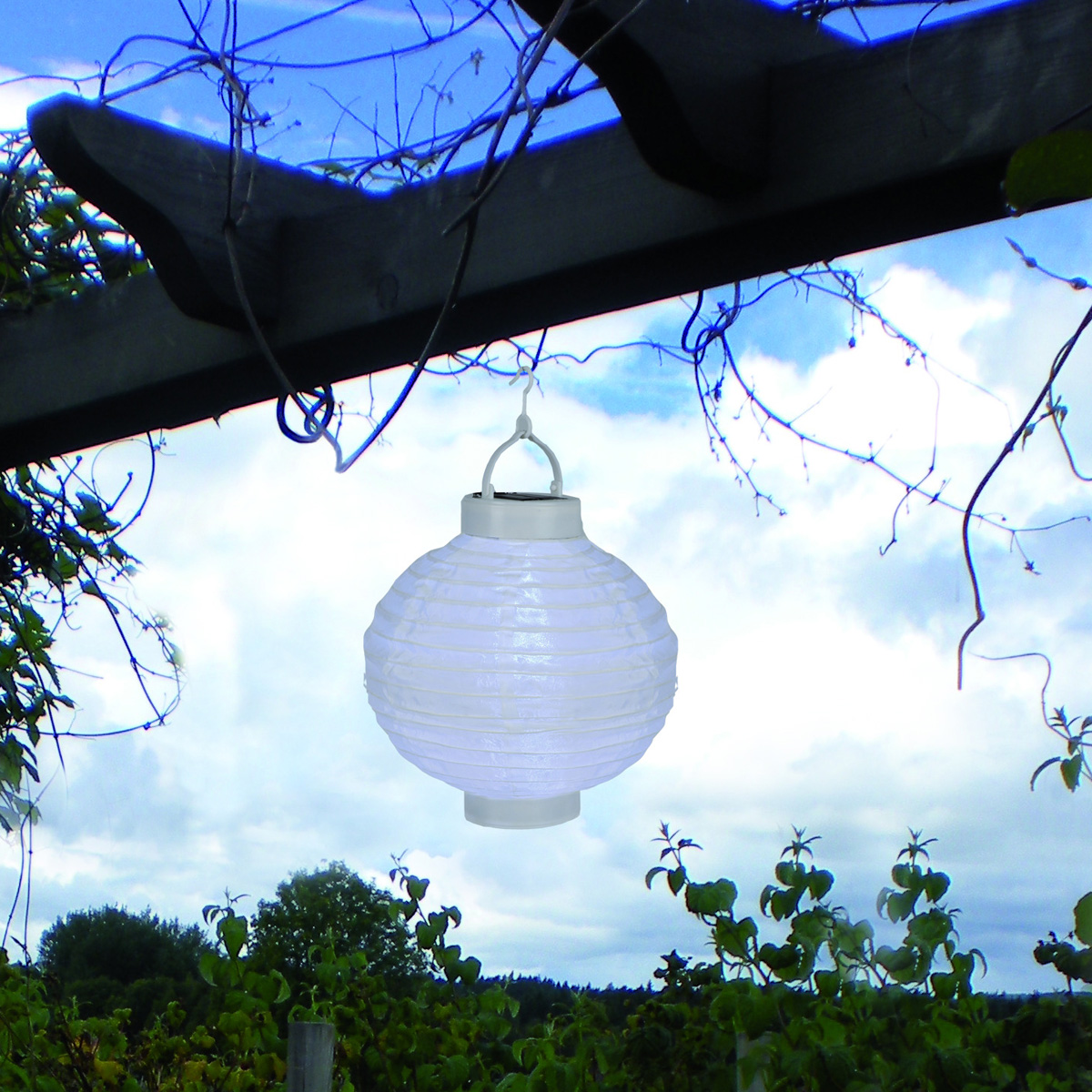 LED Solar Lampion "Festival" - kaltweiße LED - D: 20cm - Dämmerungssensor - mit Montagehaken - weiß