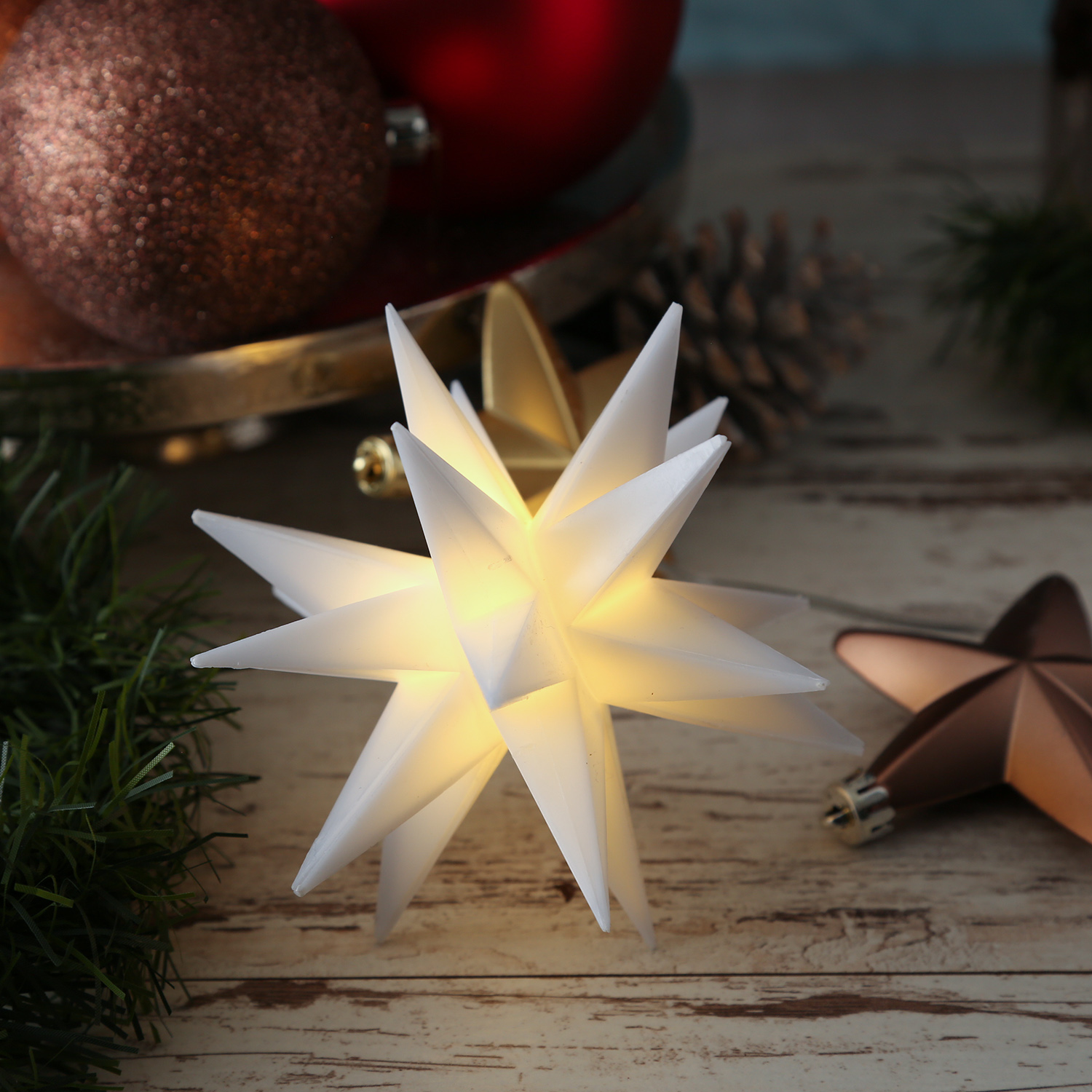LED 3D Stern - hängend - D: 12cm - 1 warmweiße LED - Timer - Batterie - Außen - weiß