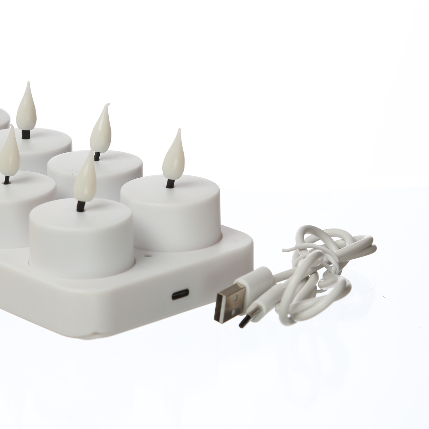 LED Teelichter - 8 wiederaufladbare LED Teelichter mit Ladestation - D: 4cm - flackernd - weiß