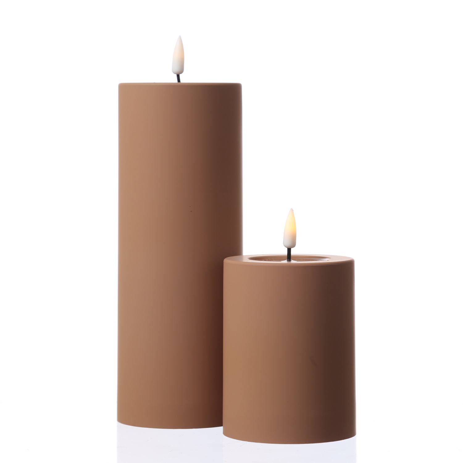 LED Stumpenkerze MIA - Kunststoff - 3D Flamme - H: 20cm - D: 7,5cm - für Außen - karamell