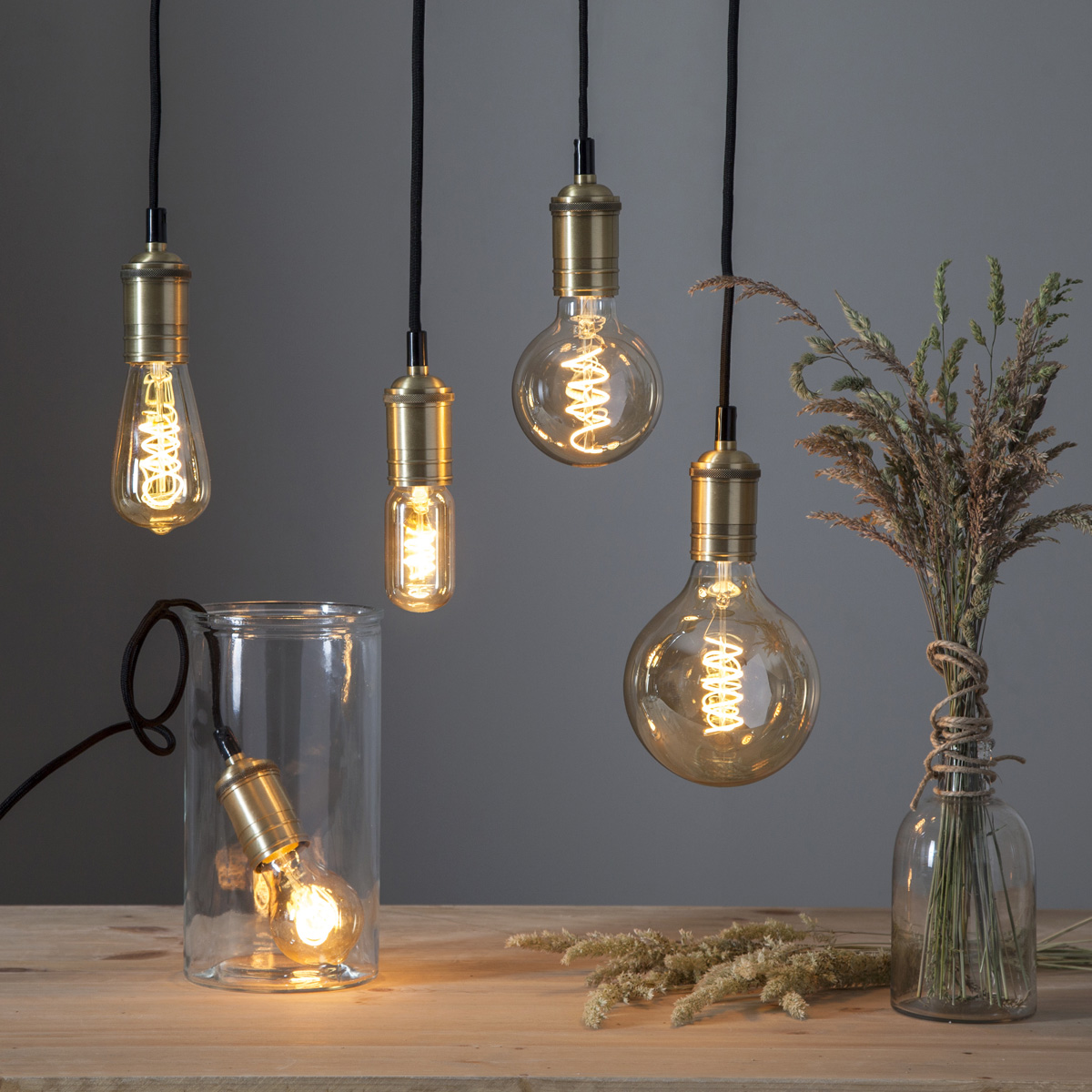 Dekoration LED Tropfenlampe "Amber Spiral Filament"- E27- ultra warmweiß 2100K - 155lm - H: 140mm