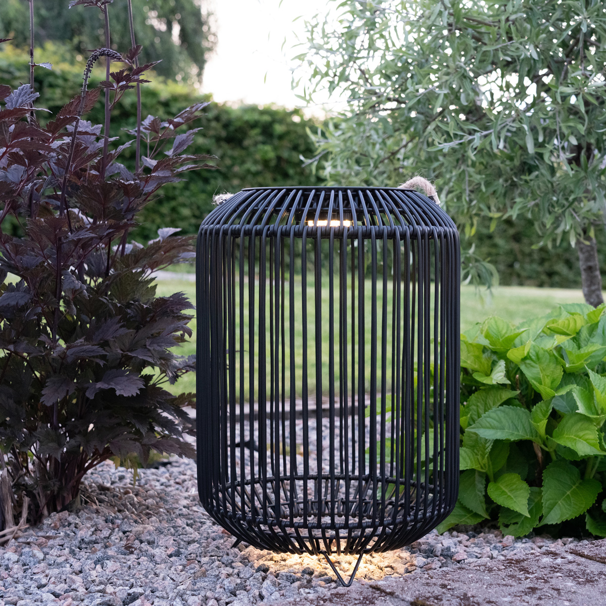 LED Solar Lampe "Sunlight" - mit Solarpanel - warmweiße LED - H: 48cm, D: 34cm - stehend - schwarz
