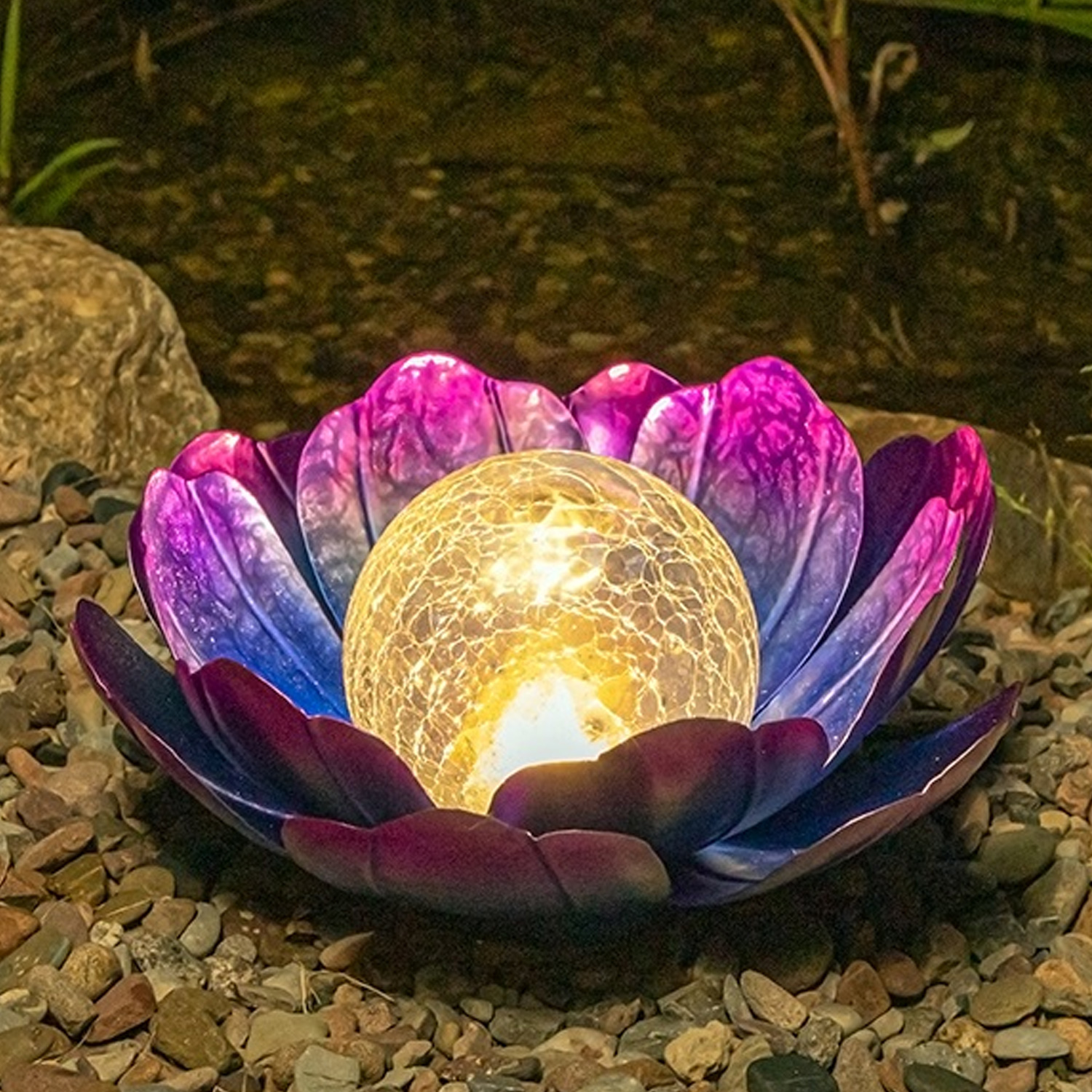 Solar Lotusblüte - crackle Glaskugel - Metall - warmweißes Licht - violett/lila