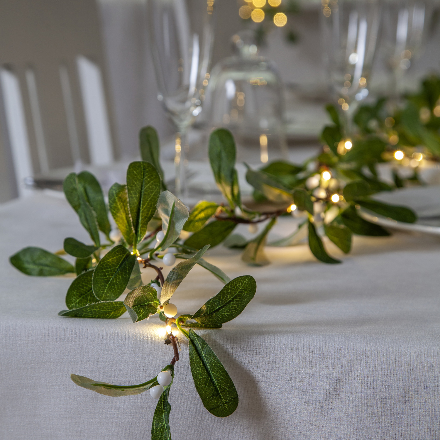 LED Mistelgirlande - 20 warmweiße LED - L: 1,80m - Timer - Batteriebetrieben - grün