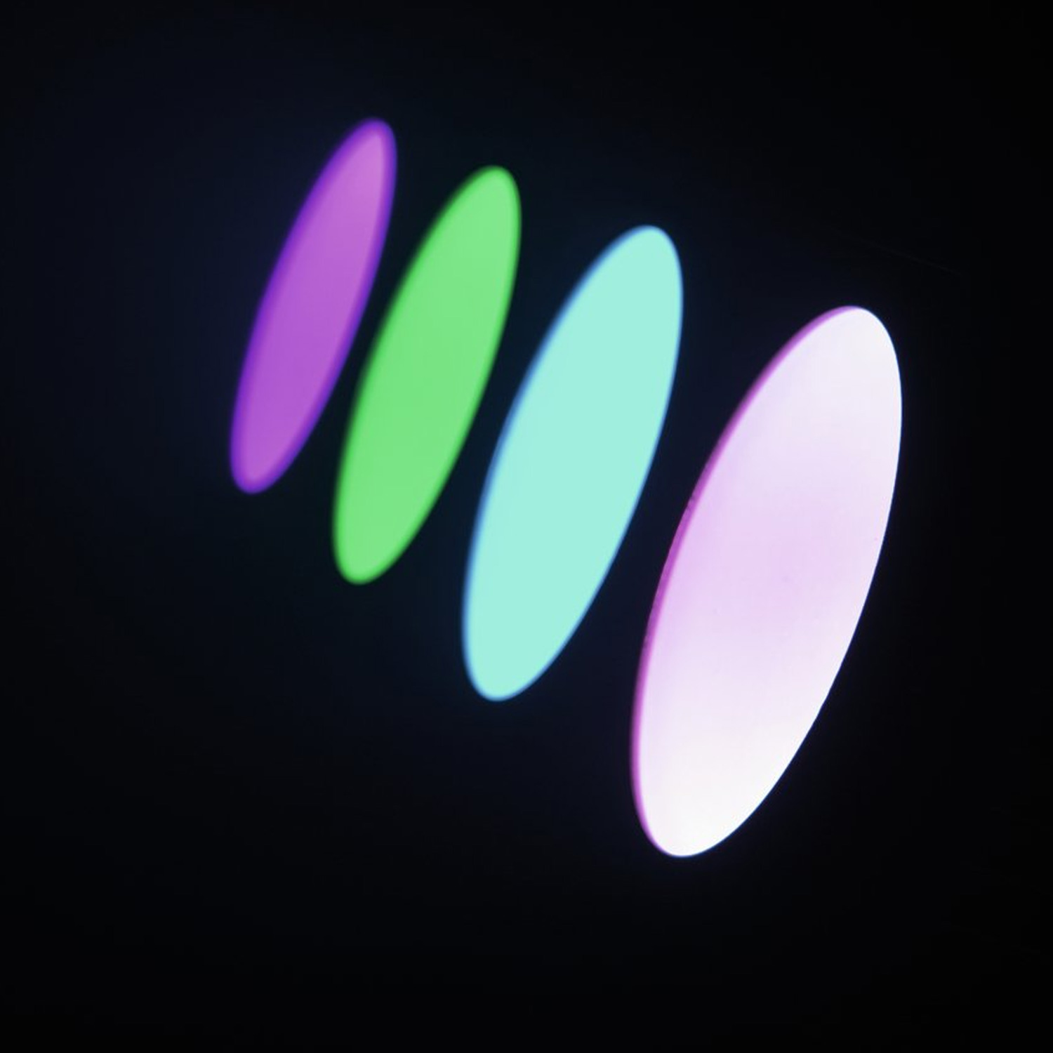 LED CBB-4 COB RGB Leiste - breit abstrahlender LED Fluter - 4 x 30W