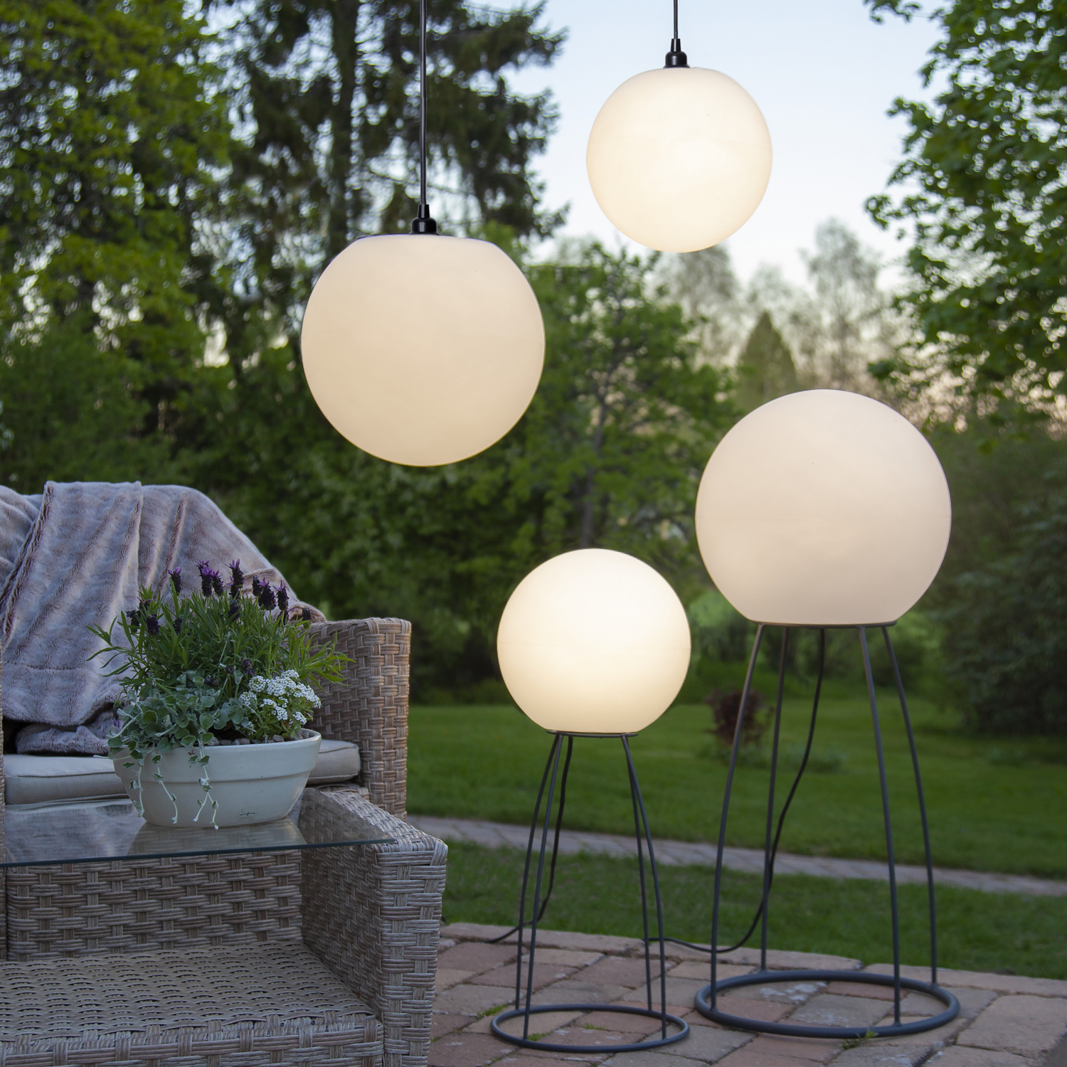 Beistelllampe/Gartenlampe "SIT" - outdoor IP65 - E27 Sockel - H: 95cm D: 40cm - max 25W