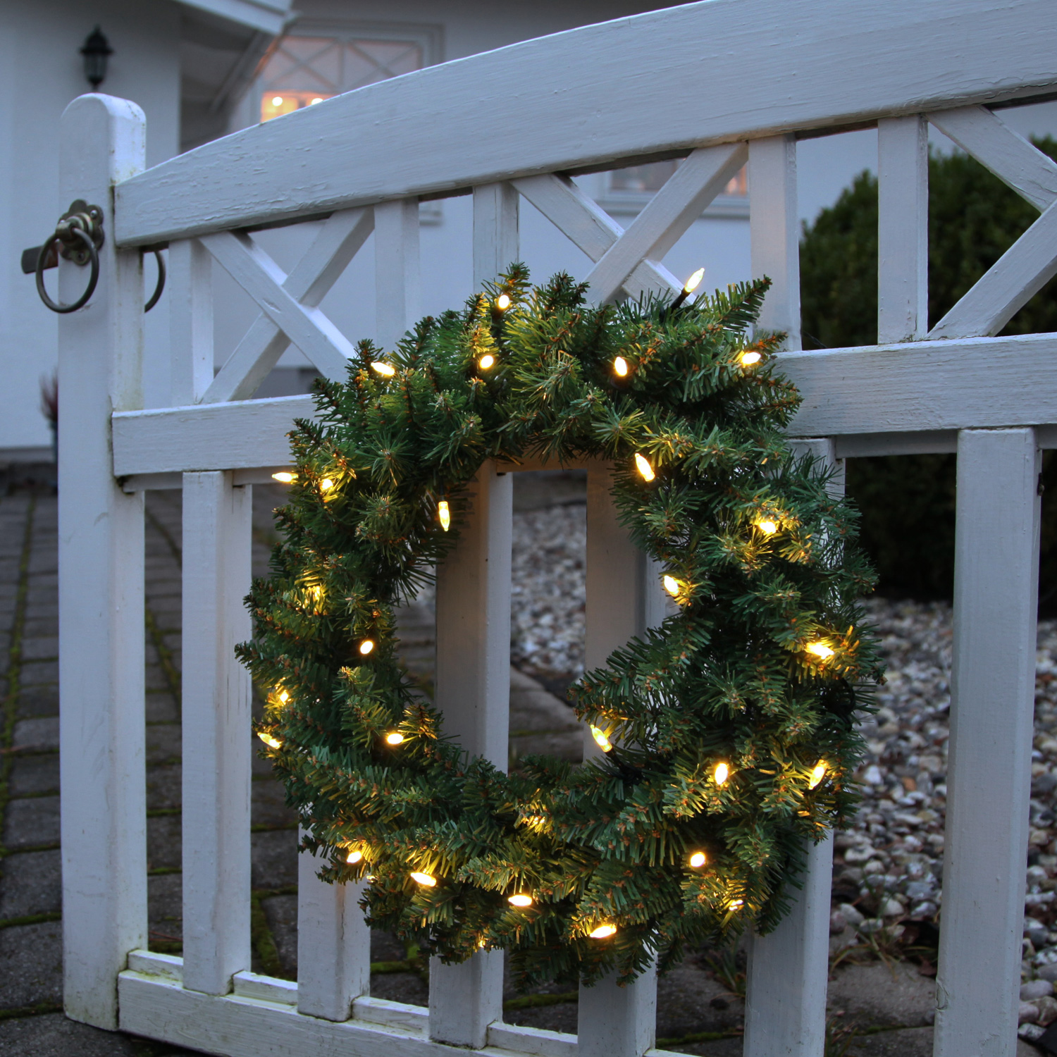 LED-Tannenkranz - 30 warmweiße LED - D. 50cm - beleuchtet - outdoor - Trafo