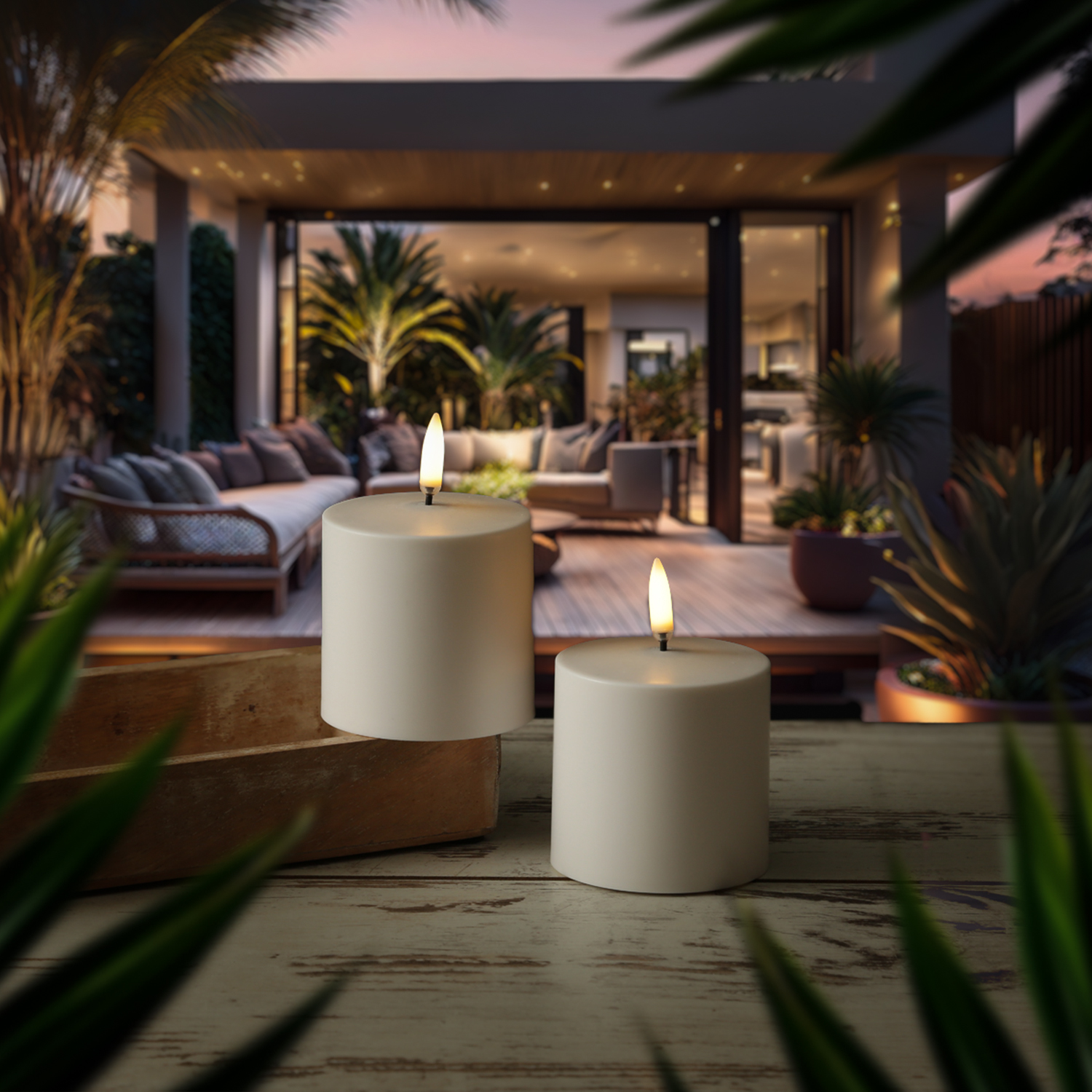 LED Kerzen - 2 wiederaufladbare LED Kerzen mit Ladestation - 6,8cm x 6,8cm - Timer - Innen/Außen