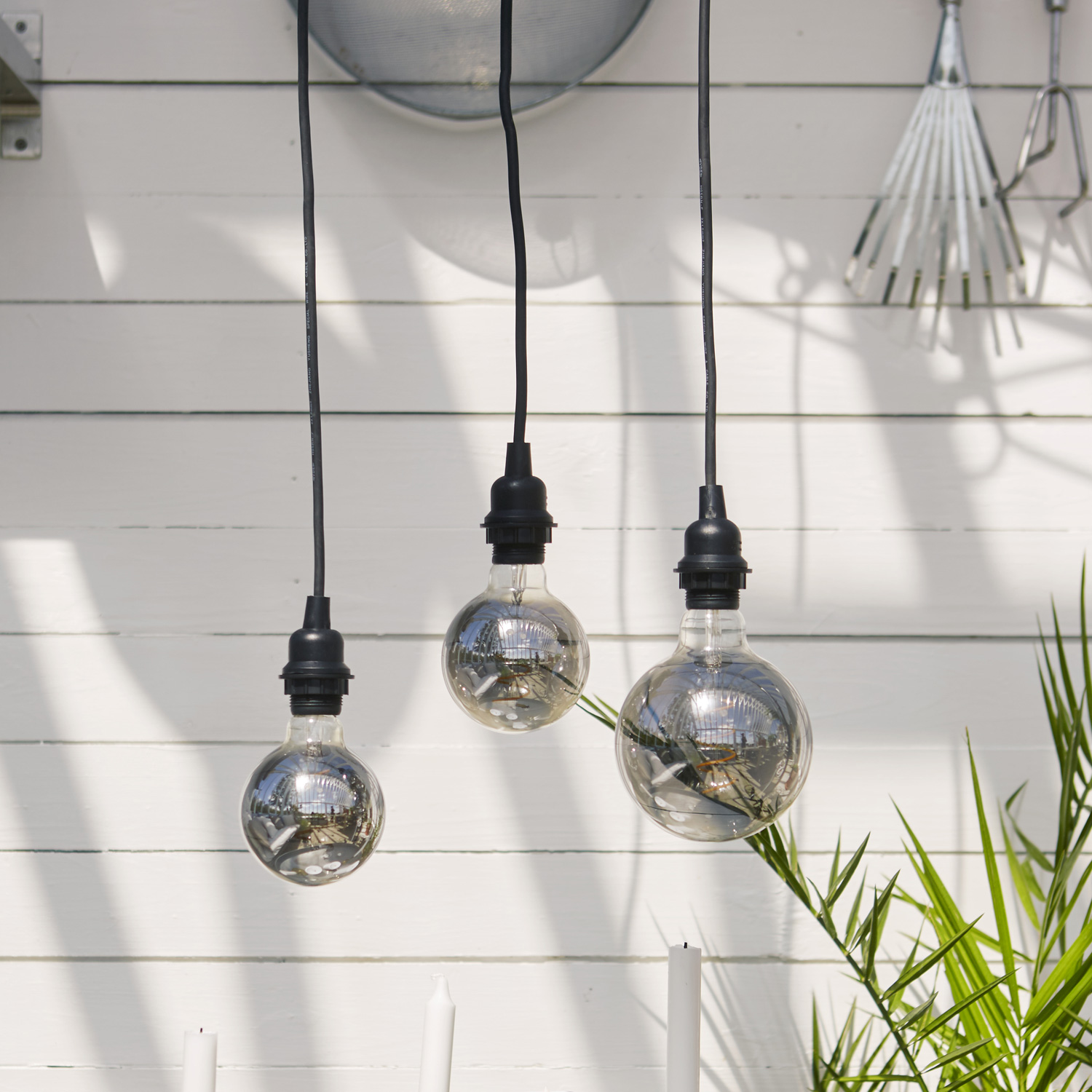 Kabel mit E27 Lampenfassung -  für Lampenschirme/Hängeleuchten - für Innen/Außen - 2,5m - schwarz