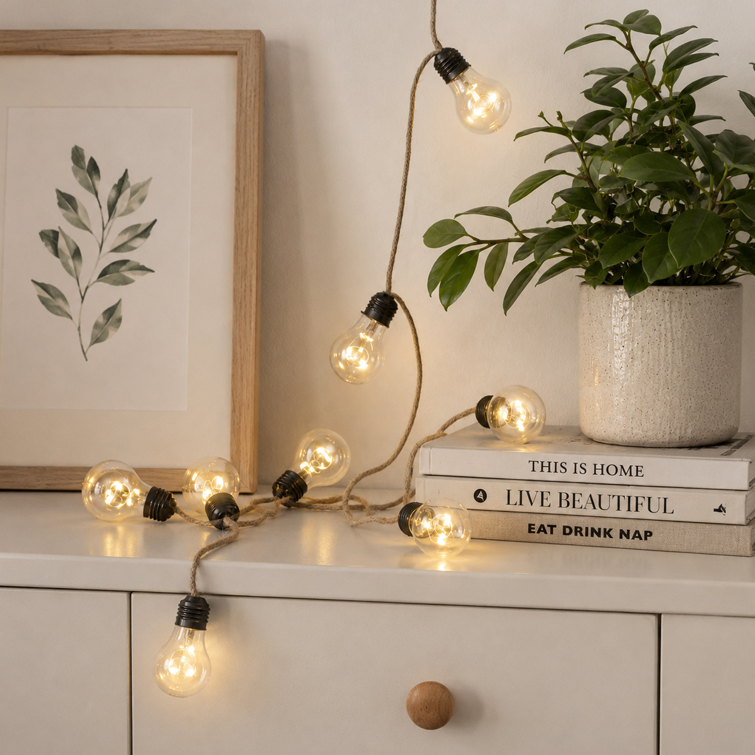 LED Lichterkette JUTTA - 10 Glühbirnen mit je 3 LED - L: 225cm - Batteriebetrieb - transparent