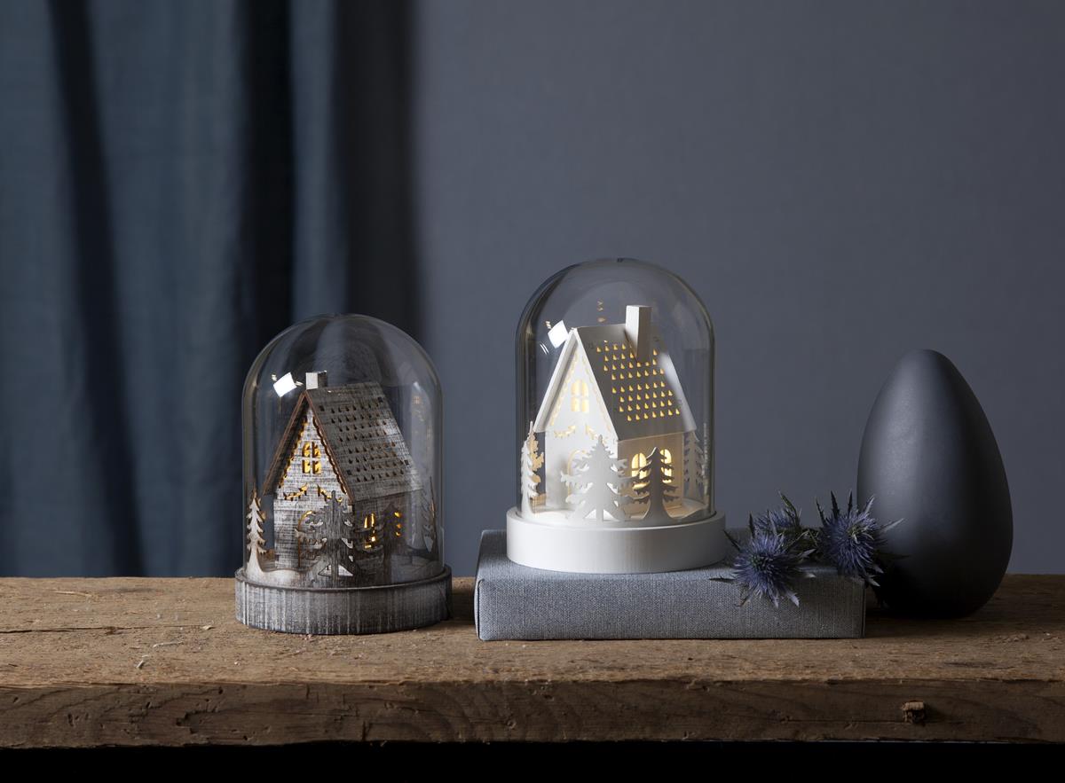LED Holzdeko im Glas "Knusperhaus" - 1 warmweiße LED - Timer - Batteriebetrieb - H: 17,5cm - braun