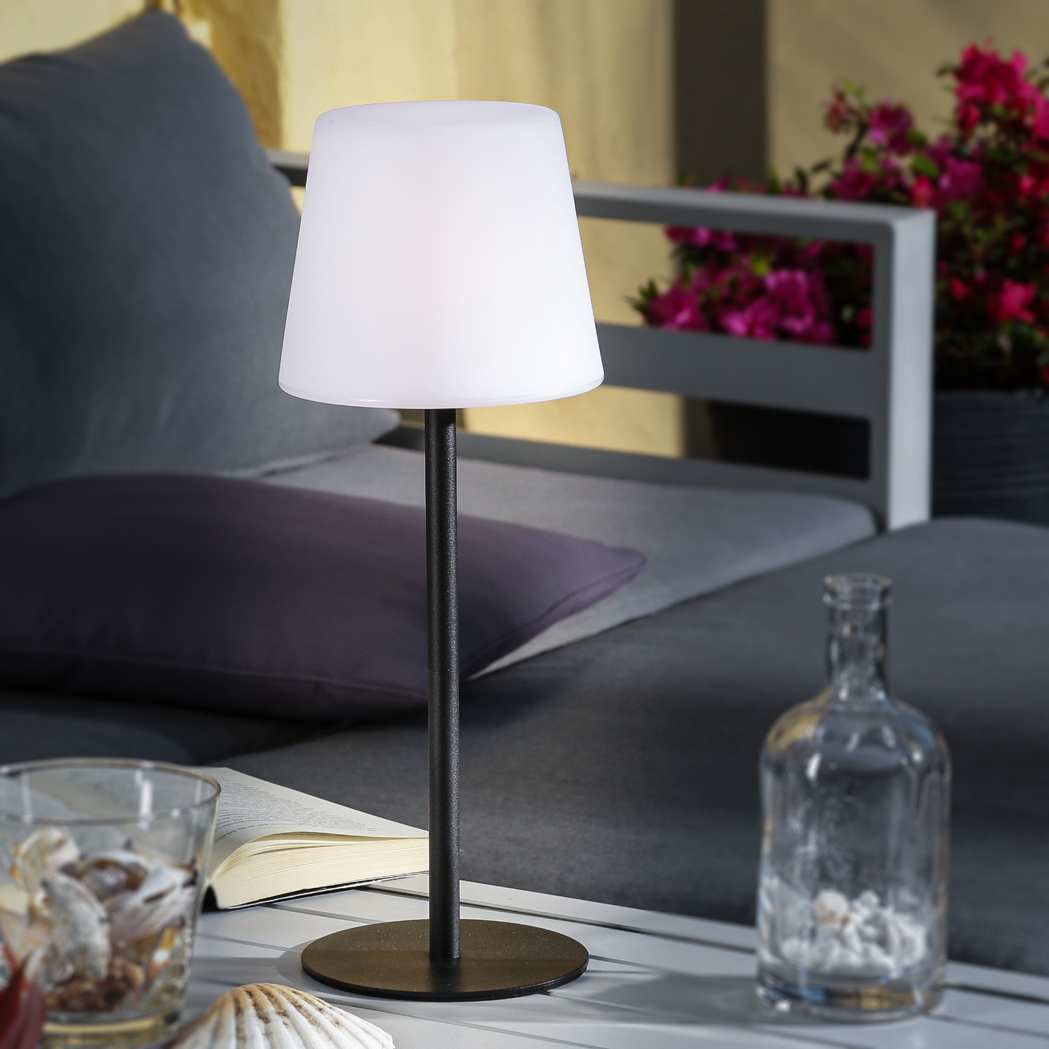 LED Garten Tischlampe - 4 Helligkeitsstufen - 2 Höhen - H: 40cm - wiederaufladbar per USB - f. Außen