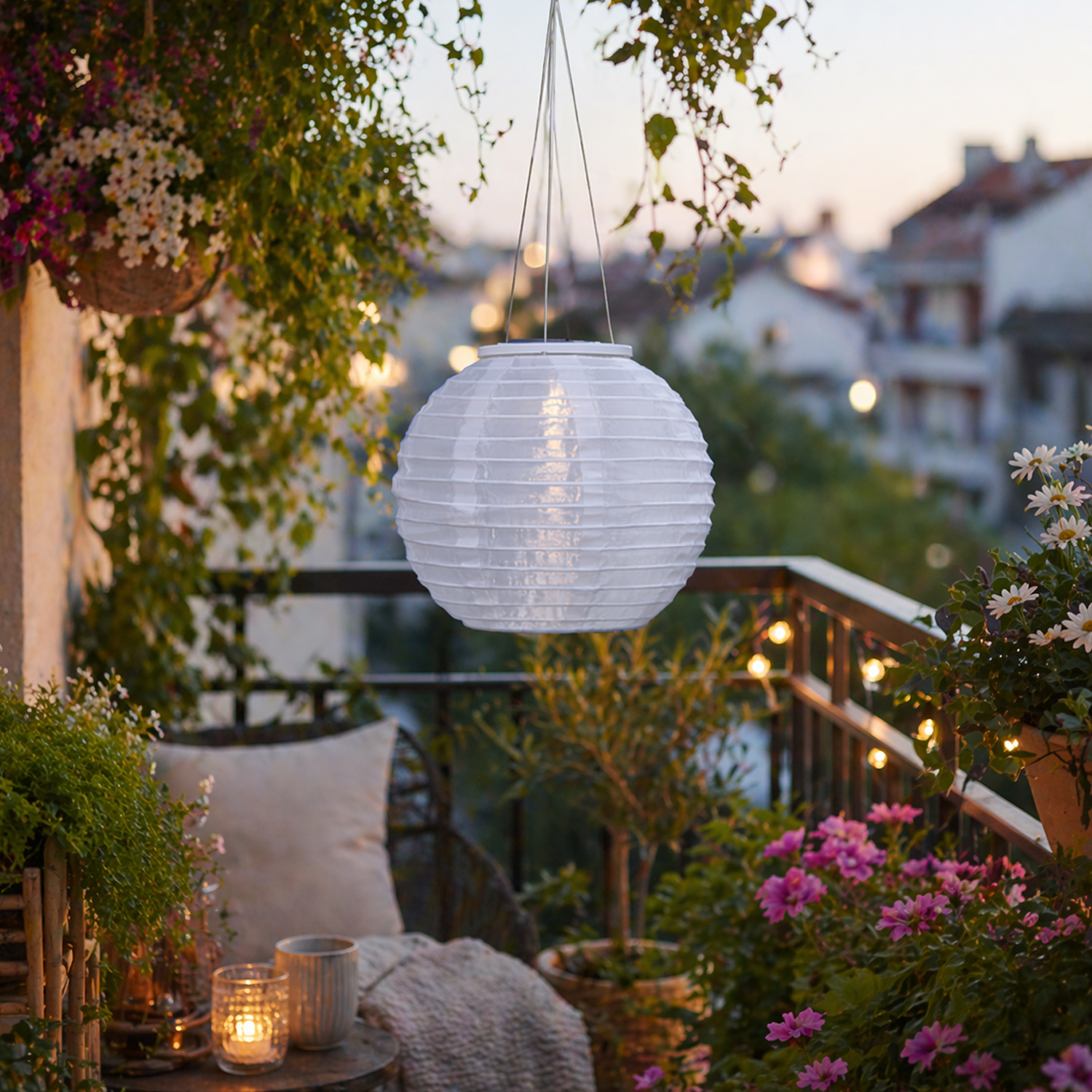 LED Solar Lampions - warmweiße LED - H: 21cm - D: 25cm - Lichtsensor - weiß - 2er Set