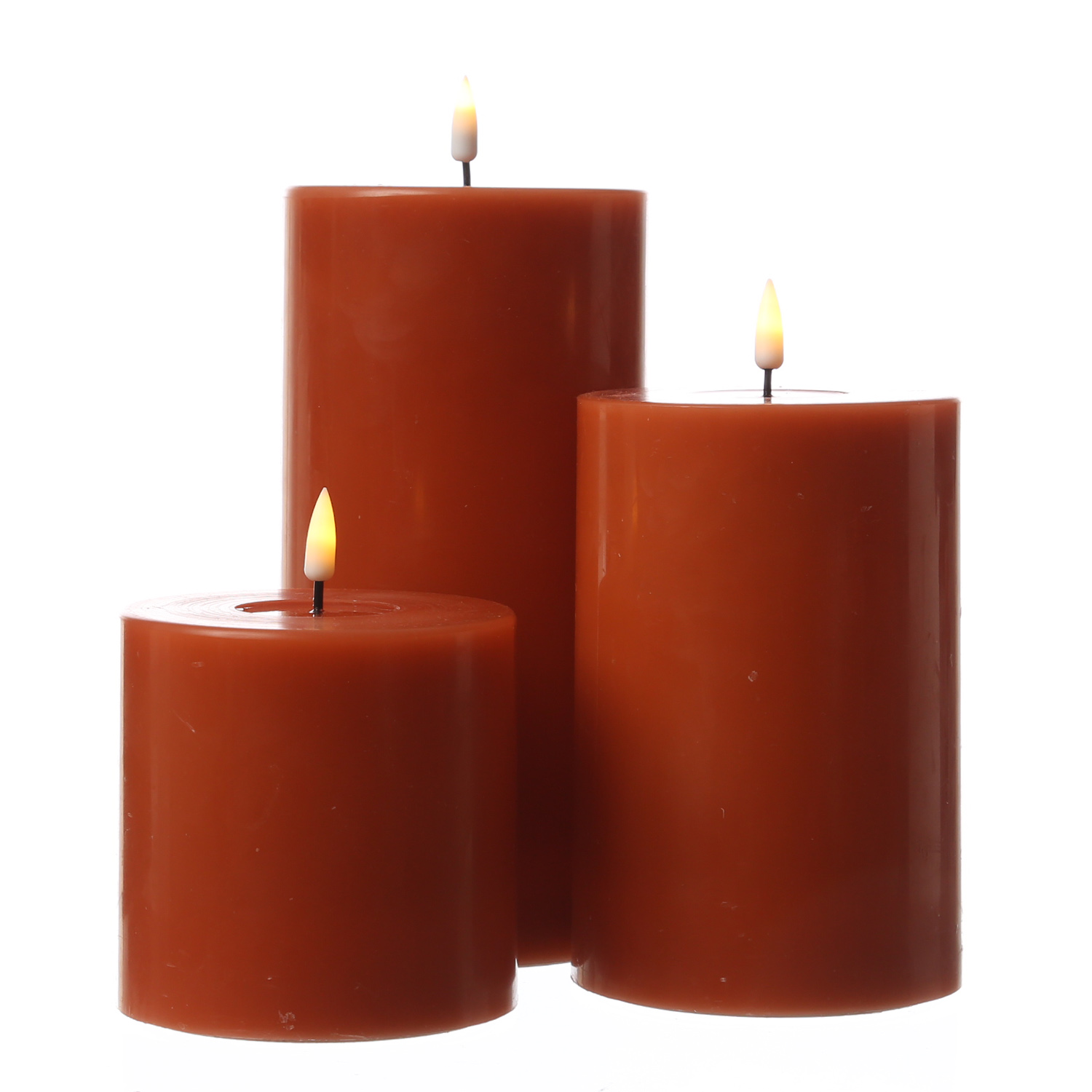 LED Stumpenkerze MIA - Echtwachs - realistische 3D Flamme - H: 10cm - D: 10cm - orange