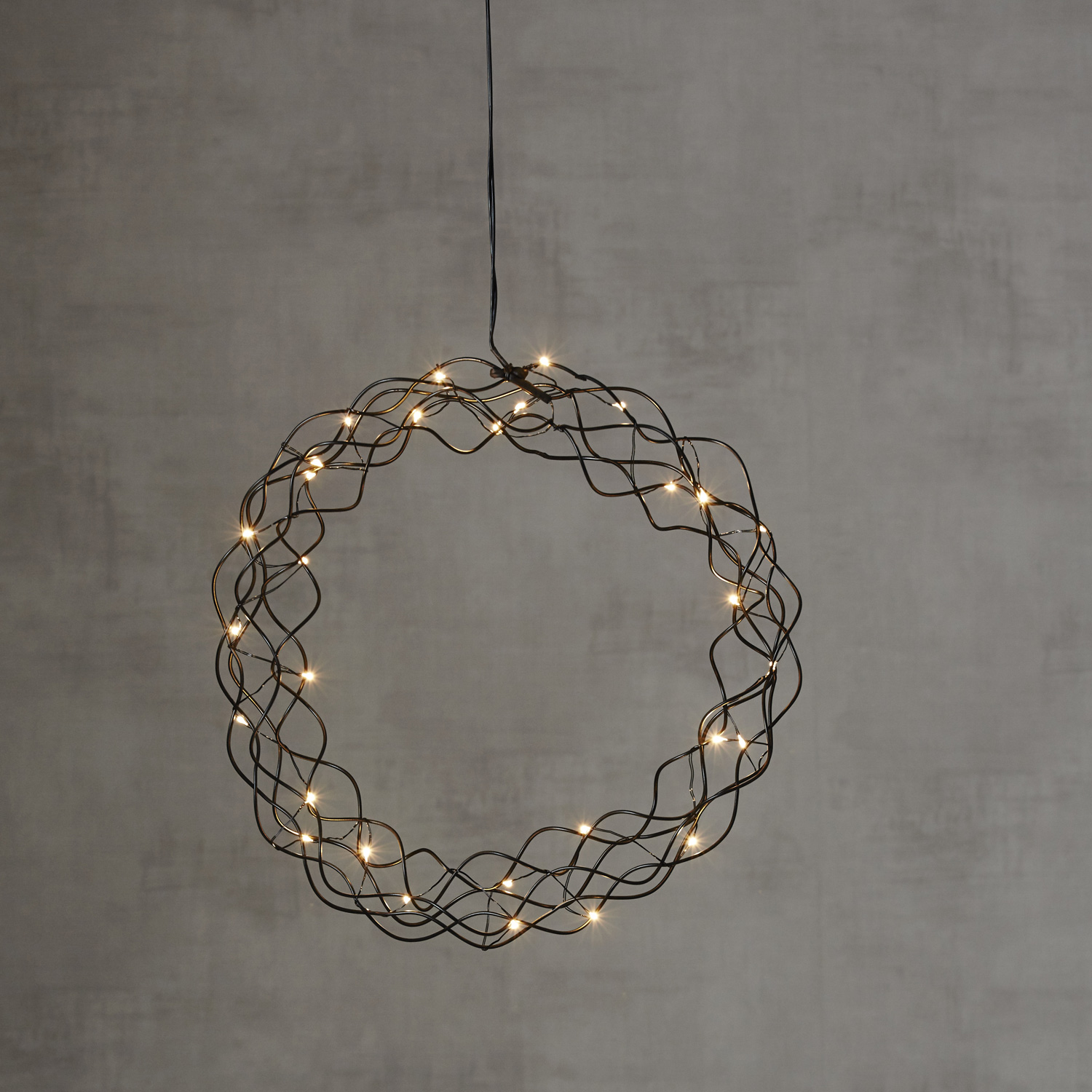LED-Kranz "Curly" - 30 warmweiße LED - D: 30cm - Material: Metall - schwarz