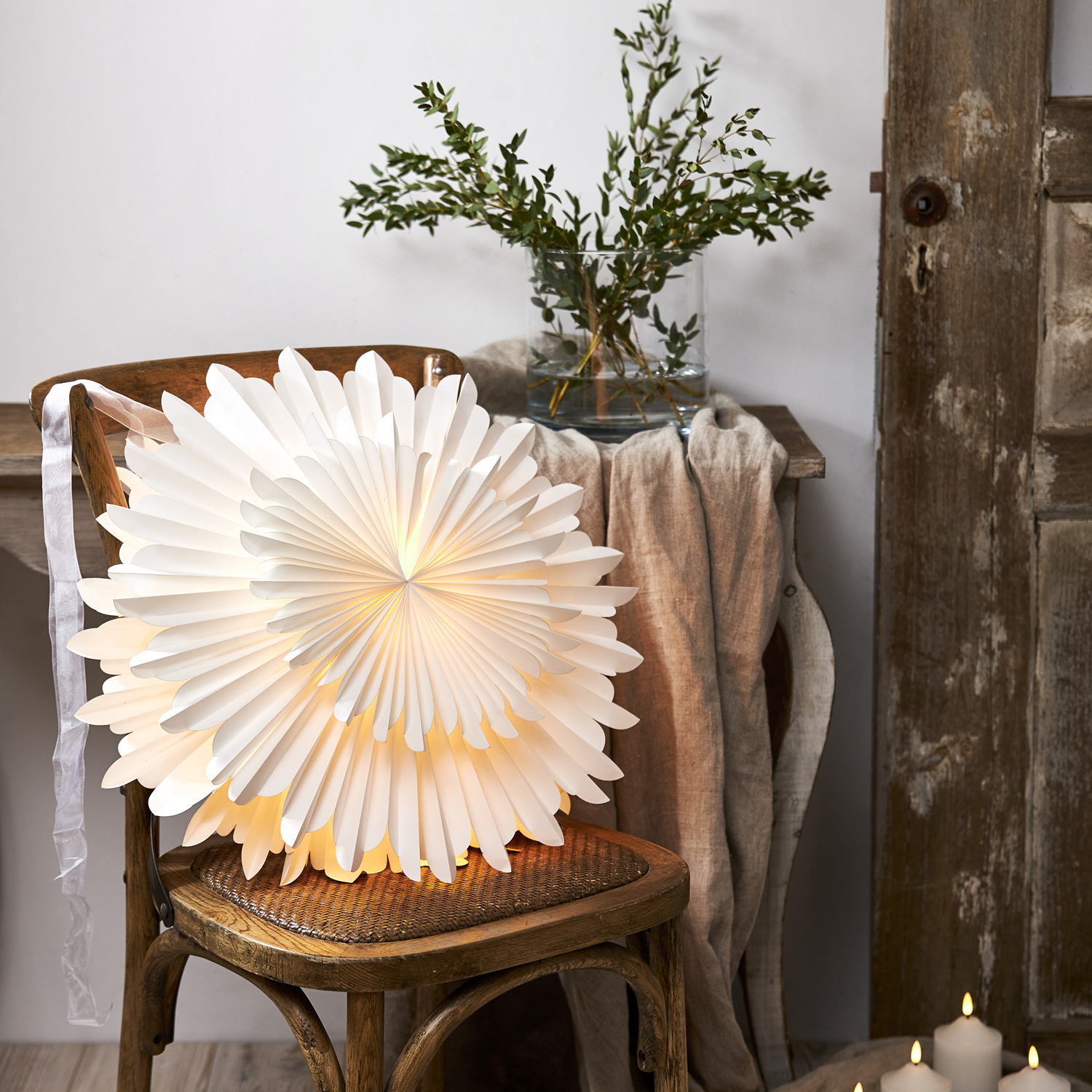 Papierstern Crystal - hängend - D: 50cm - mit Band - Papier mit Dekor - weiß