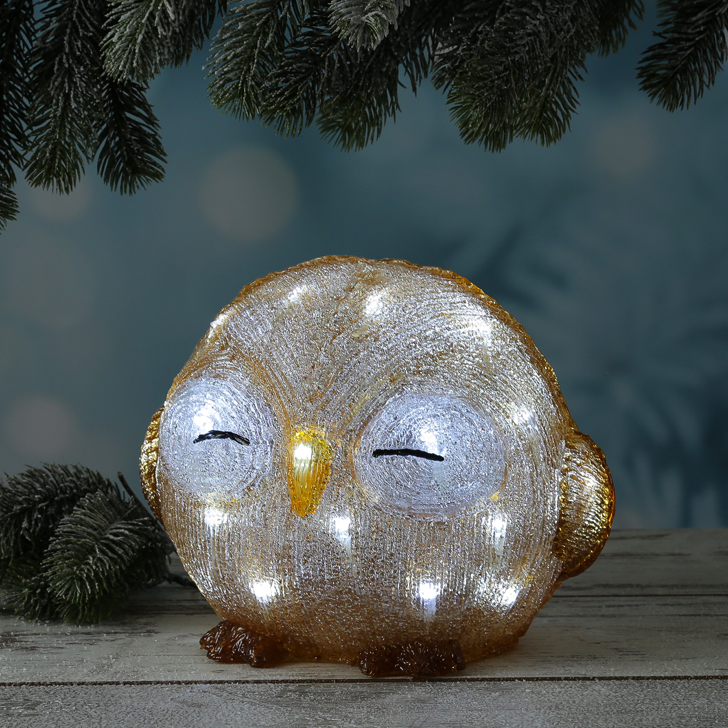 LED Eule mit Augen zu - Acryl Tierfigur - 30 kaltweiße LED - H: 21cm - Timer - Batteriebetrieb