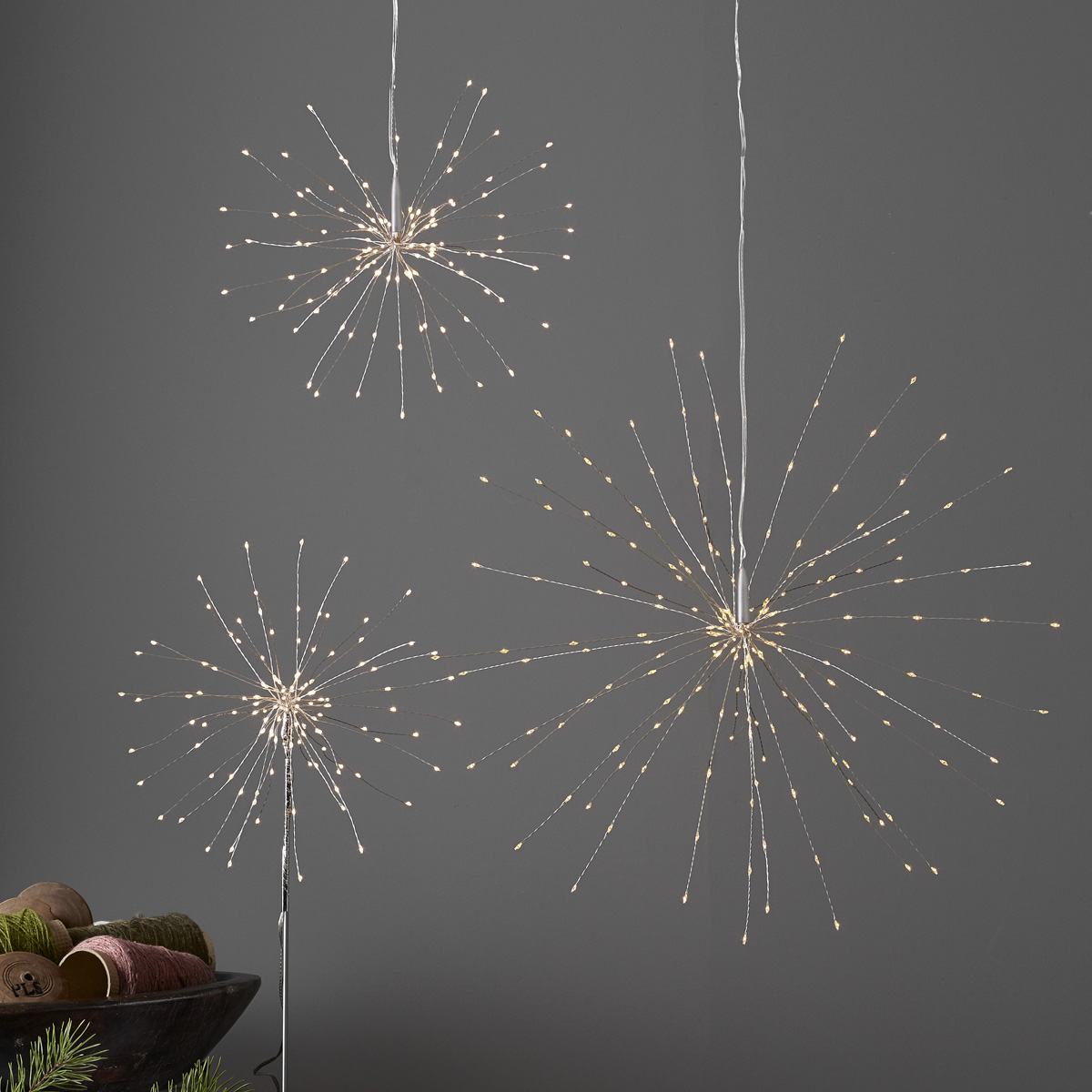 3D LED Stern Feuerwerk - hängend - 200 warmweiße LED - D: 45cm - für Innen - silber