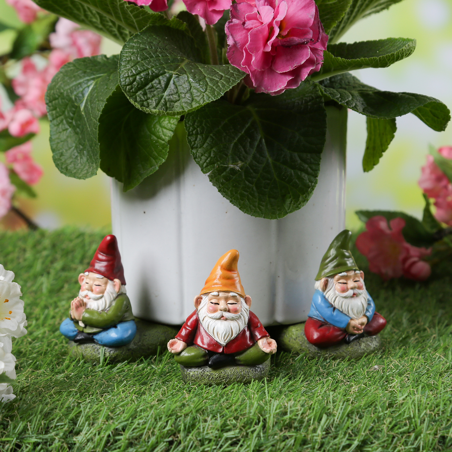 Blumentopffüße meditierende Gartenzwerge - Pflanzkübel Untersetzer - Kübelfüße - Polyresin - 3er Set