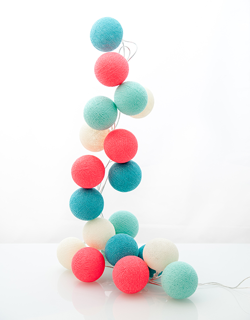 good moods* SUMMERTIME - Ball-Lichterkette mit 20 Stoffkugeln - 20 warmweiße LEDs - Geschenkkarton