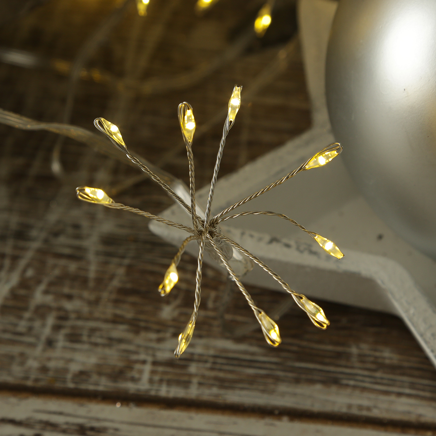 LED Lichterkette Pusteblume - Feuerwerk Blume - 90 Tautropfen LED - 9 Blüten - L:2m - Timer - silber