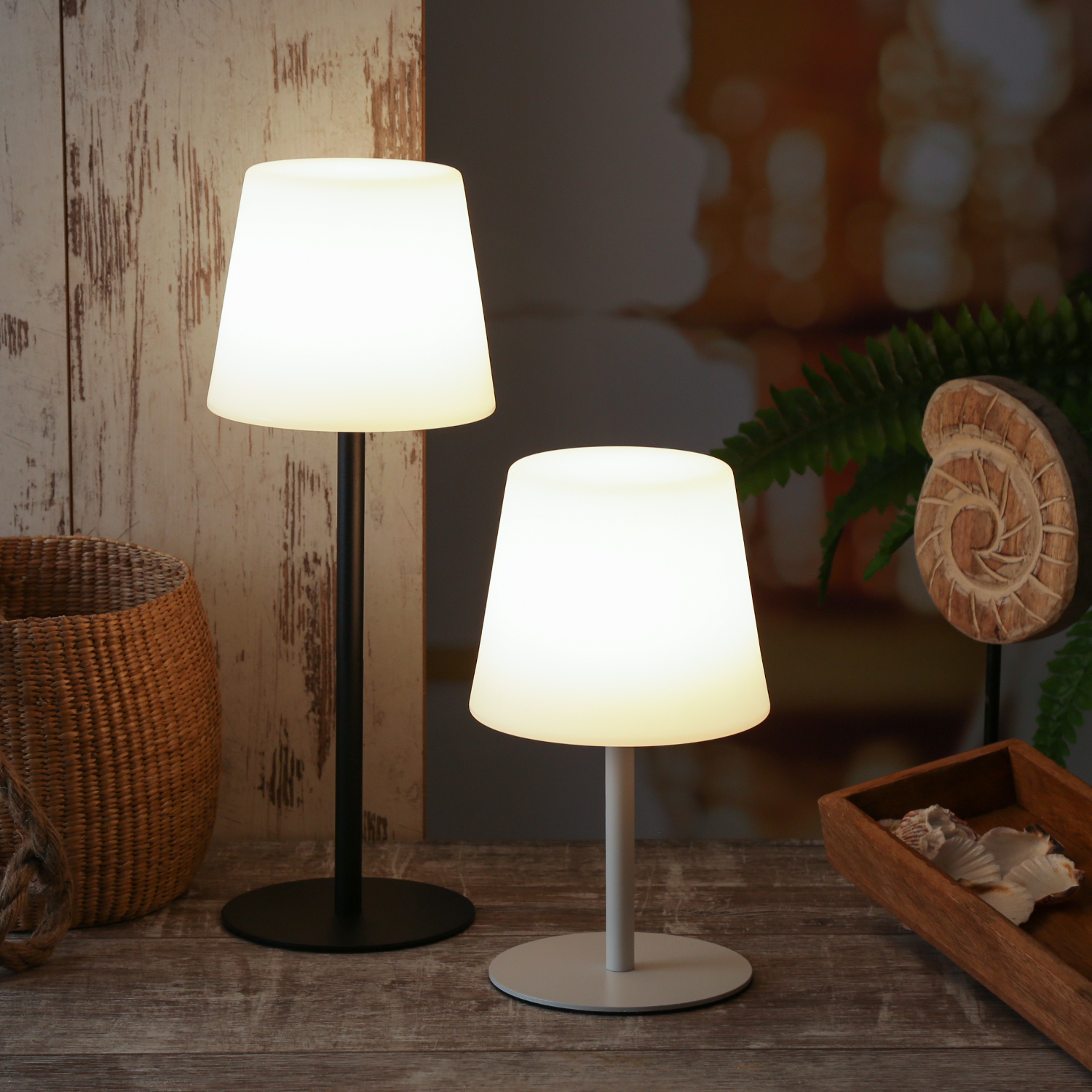 LED Garten Tischlampe - 4 Helligkeitsstufen - 2 Höhen - H: 40cm - wiederaufladbar per USB - f. Außen