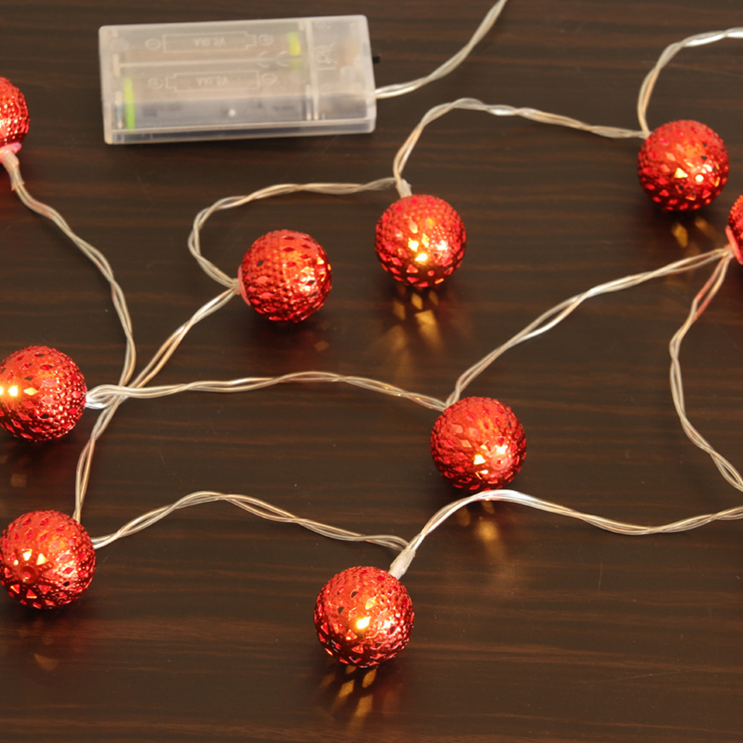 LED Dekolichterkette Metallkugeln - 10 warmweiße LED - D: 2,5cm - L: 0,9m - Batterie - weiß