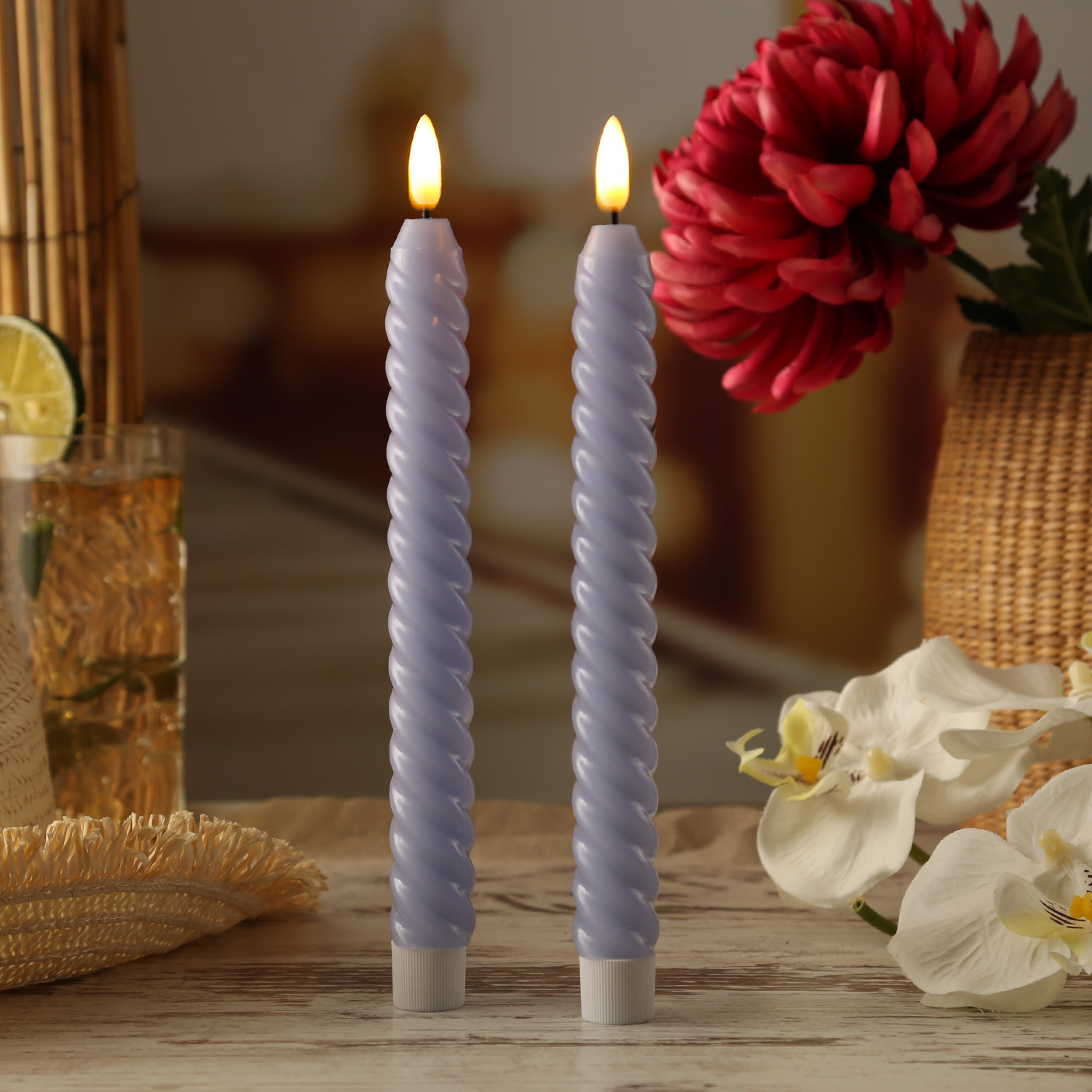 LED Stabkerzen SWIRL - Echtwachs - flackernde 3D Flamme - H: 25cm - Timer - flieder - 2er Set
