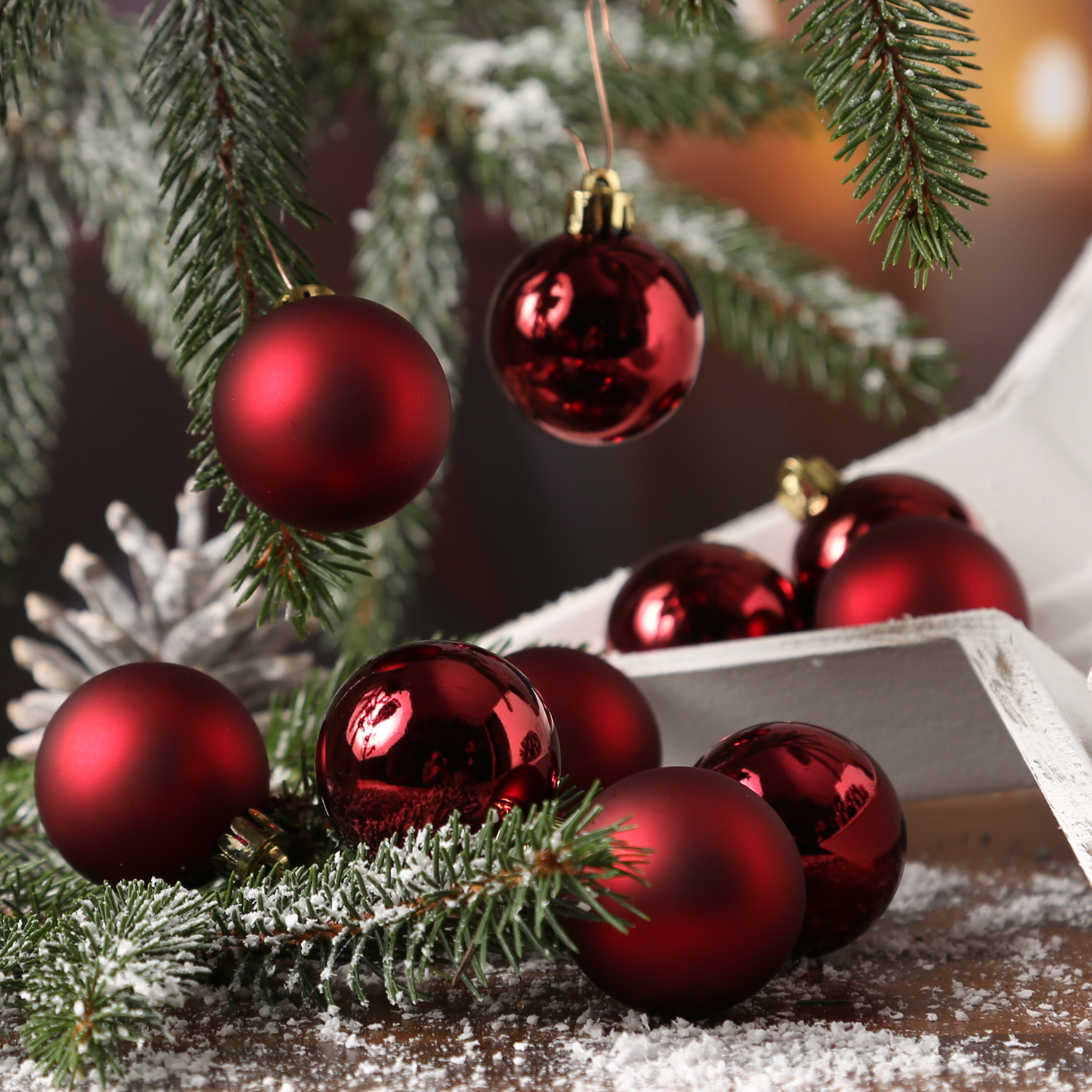 Christbaumkugel - Weihnachtsbaumkugel - bruchfest - D: 4cm - glänzend und matt - weinrot - 16er Set Christbaumkugel - Weihnachtsbaumkugel - bruchfest - D: 4cm - glänzend und matt - weinrot - 16er Set