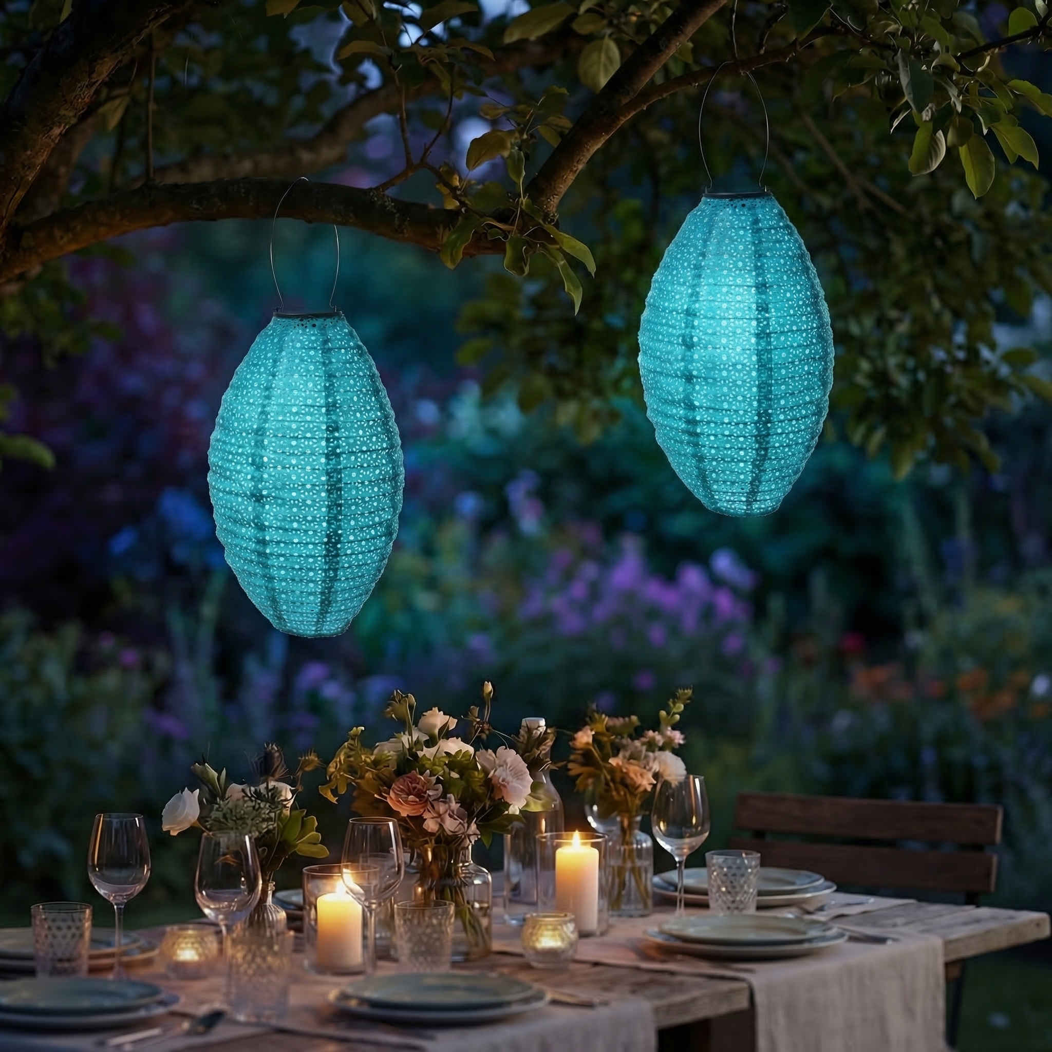 LED Solar Lampions oval - mit Blumenmuster - H: 38cm D: 23cm - Lichtsensor - blau - 2er Set