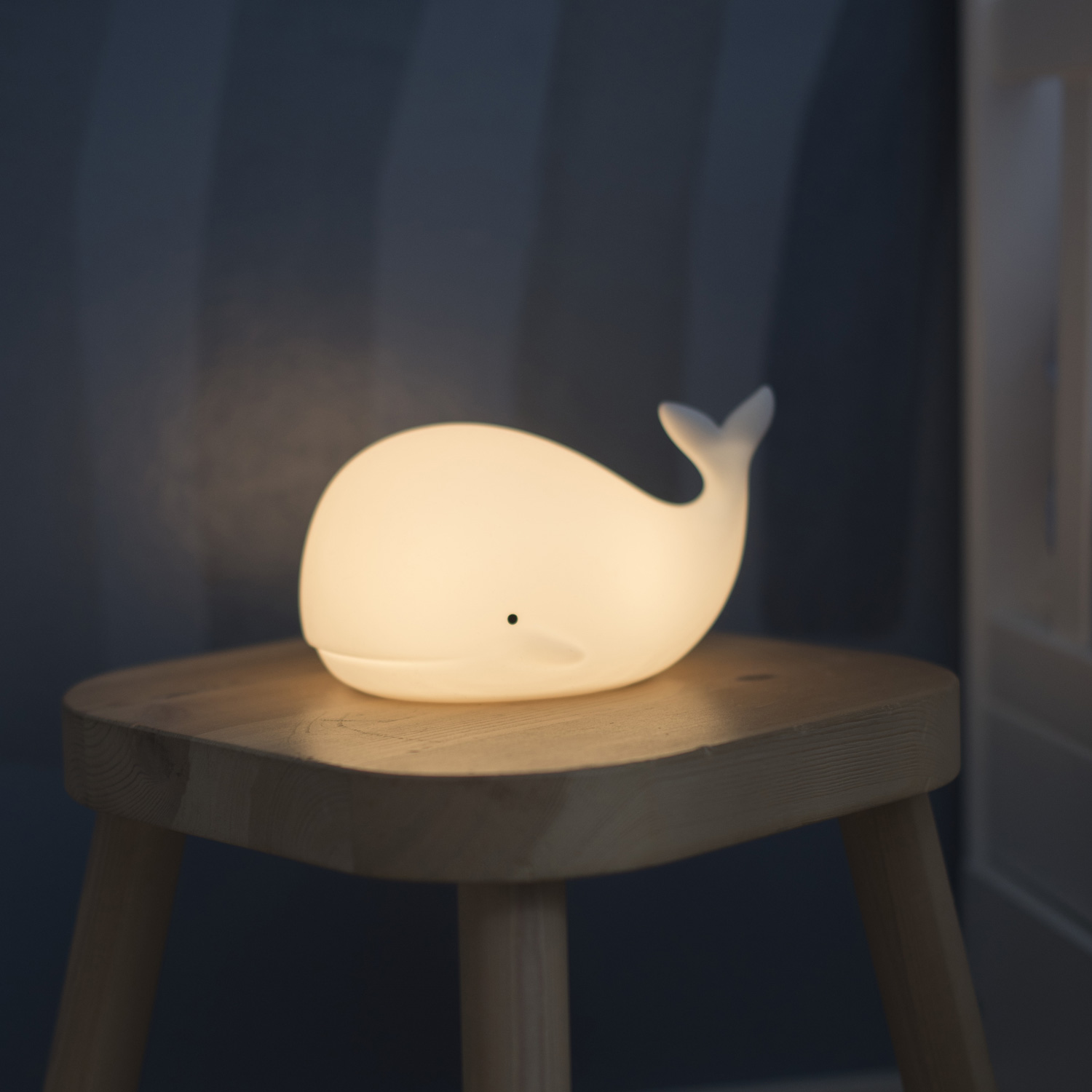 LED Nachtlicht Wal NOAH - Einschlaflicht - H: 9,5cm - Warmweiß/Farbwechsel - Batteriebetrieb