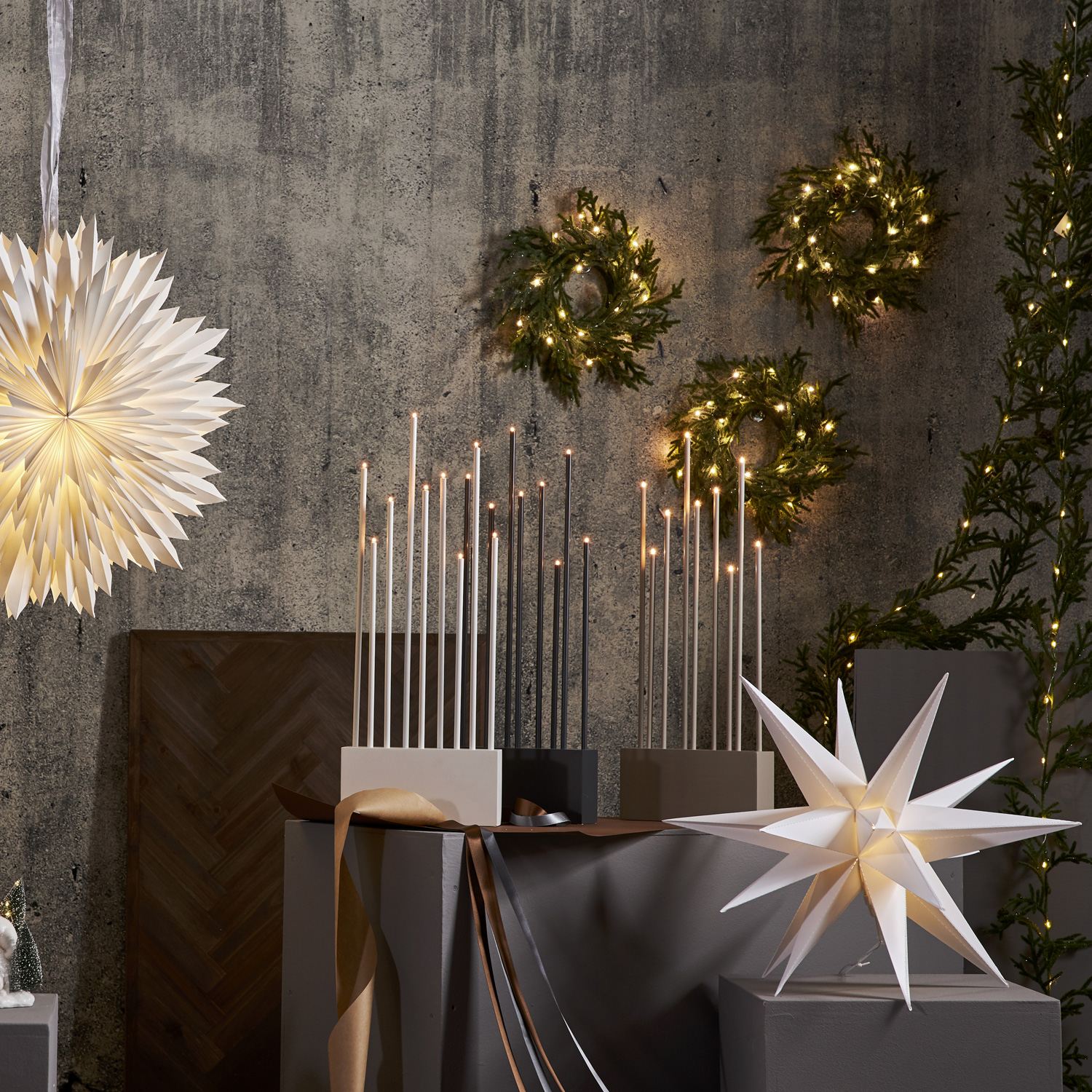 LED Outdoor 3D Stern "Alice" - hängend - 12 warmweiße LED - D: 60cm - Batterie - Timer - weiß