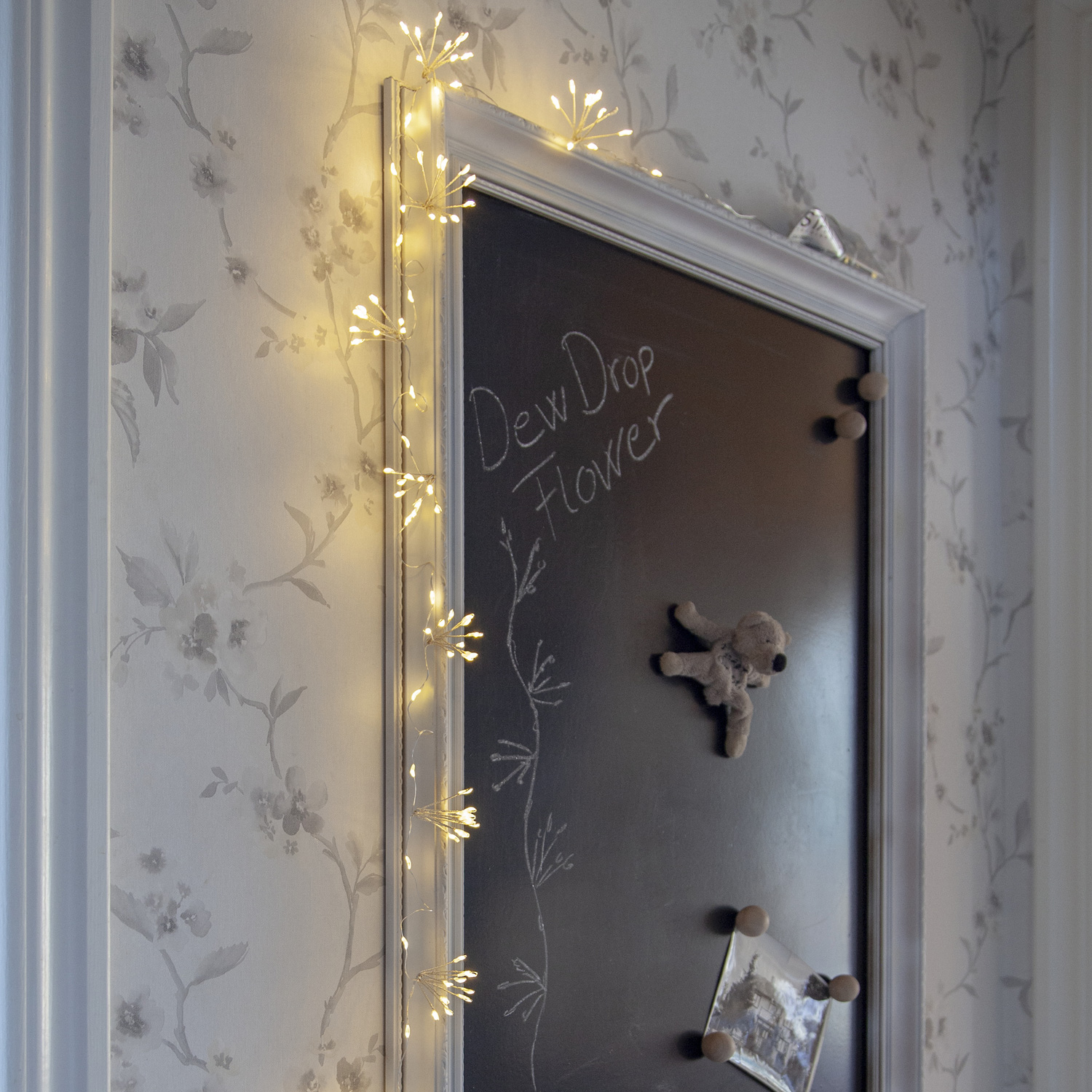 LED Lichterkette Dew Drop Blume - 120 Tautropfen LED - 10 Blüten - L: 1,4m - Timer - Batterie