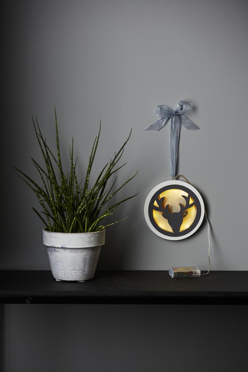 LED-Aufhänger "Jagdmeister" - 8 warmweiße LED - D:16cm - Batteriebetrieb - Timer - weiß/graues Holz