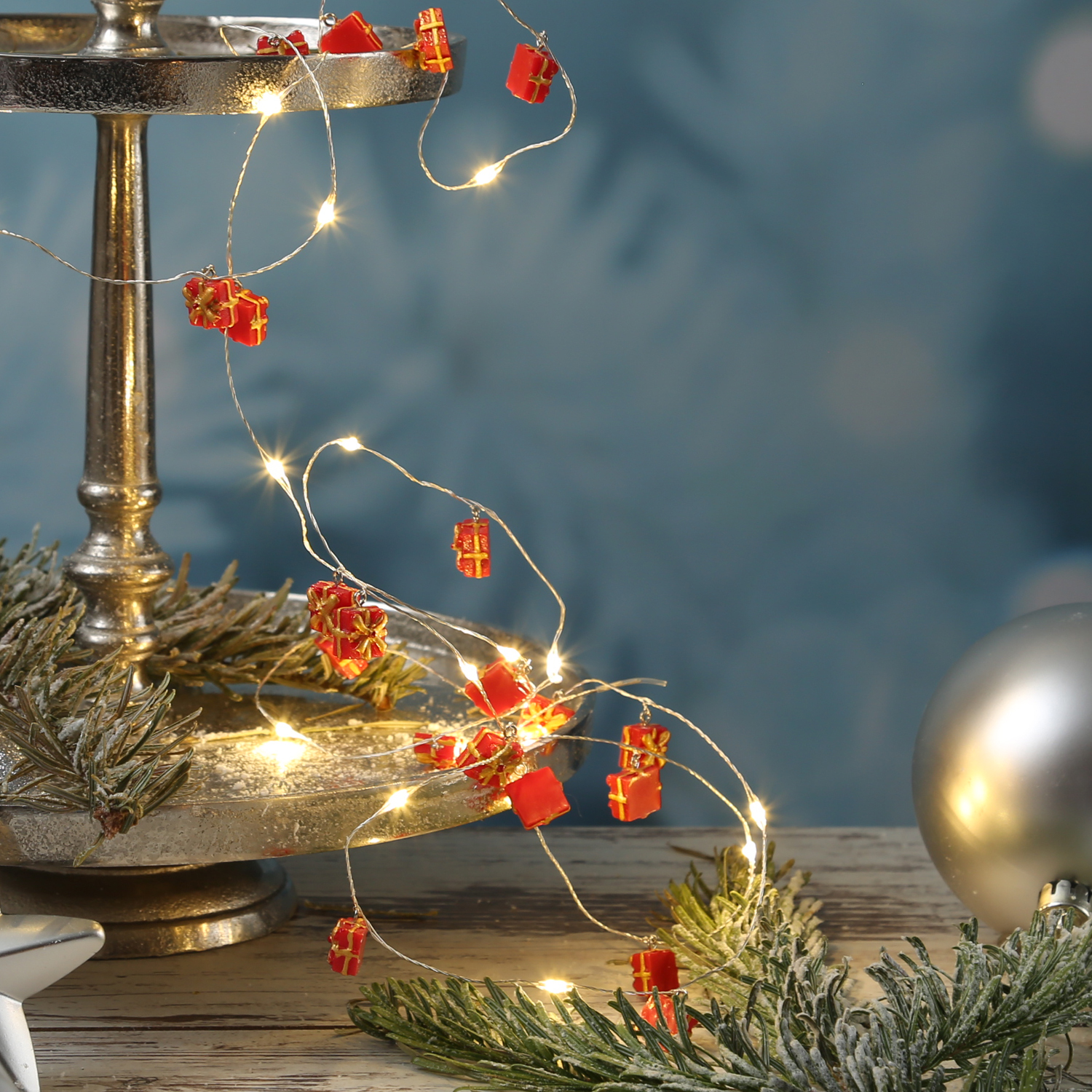 LED Drahtlichterkette GESCHENK - 20 warmweiße LED - L: 1,90m - Timer - Batterie - rot, gold