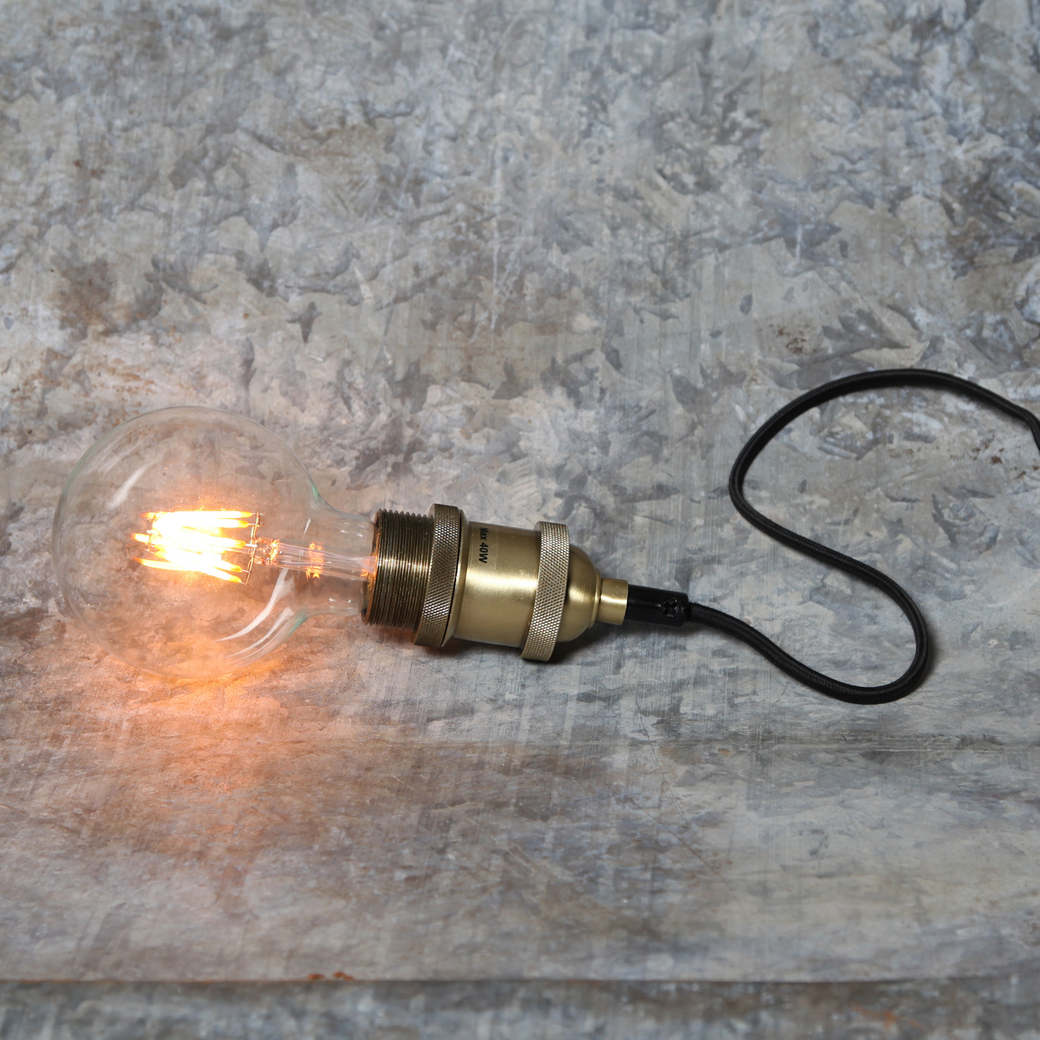 Lampenfassung | ARCHAIC | E27 | 3,5m | schwarzes Textilkabel | Messing