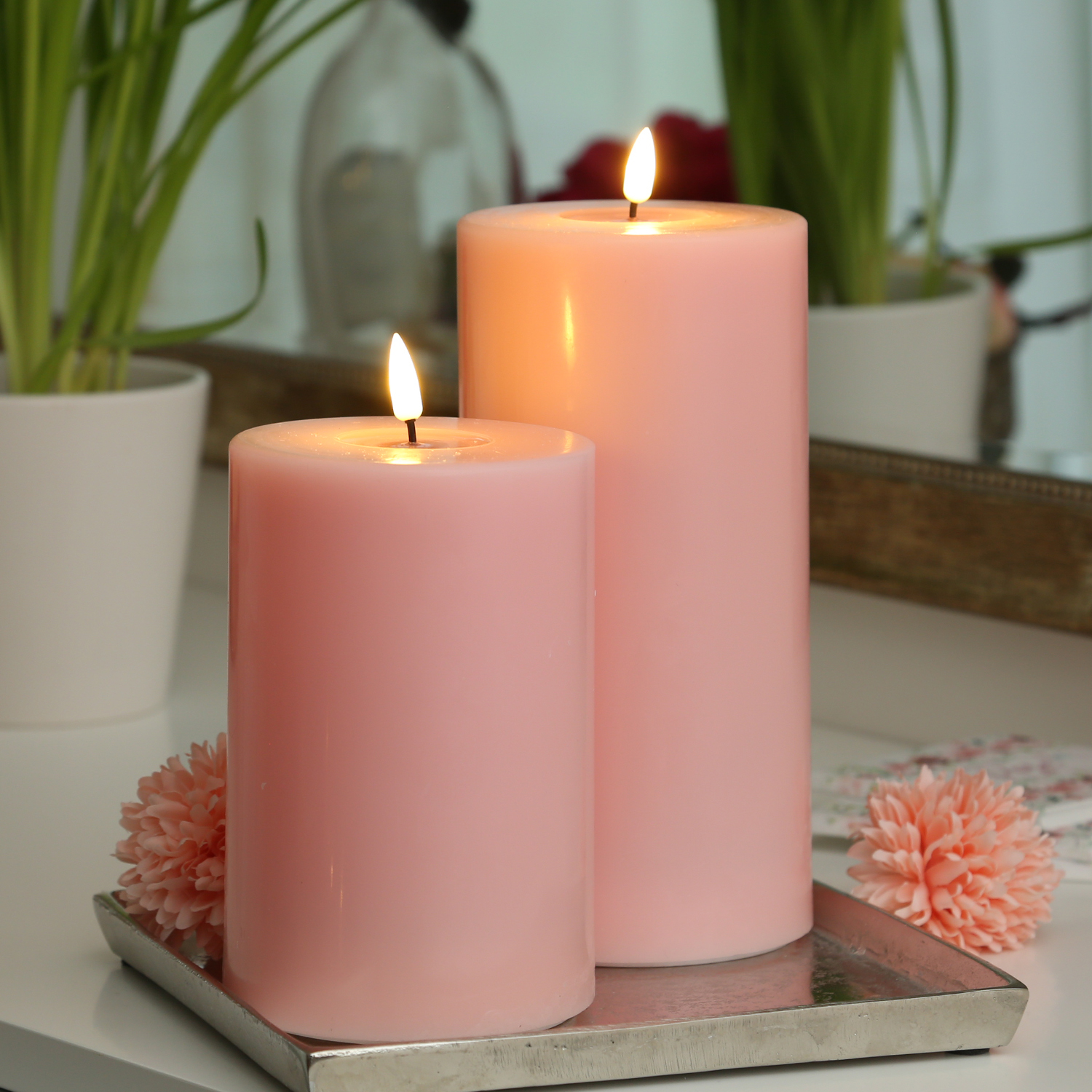 LED Stumpenkerze MIA - Echtwachs - realistische 3D Flamme - H: 20cm - D: 10cm - Batterie - rosa