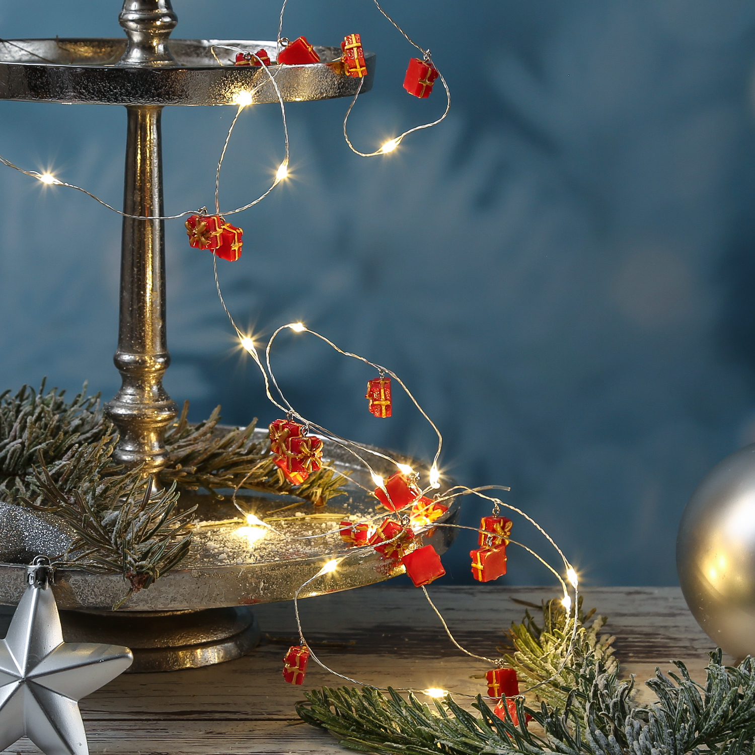 LED Drahtlichterkette GESCHENK - 20 warmweiße LED - L: 1,90m - Timer - Batterie - rot, gold