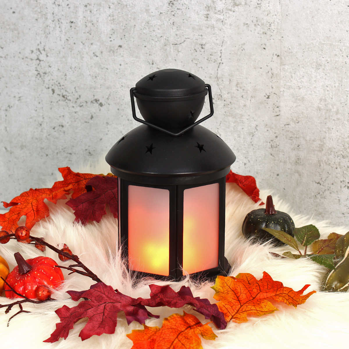 LED Laterne weiß - bewegter Flammeneffekt - H: 22cm - Batteriebetrieb - schwarz