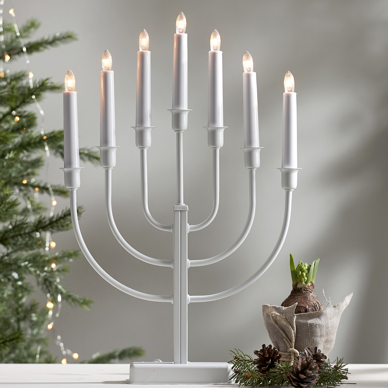 Kerzenleuchter KRISTINA - 7 Arme - warmweiße Lampen - H: 47cm - Schalter - Weiß