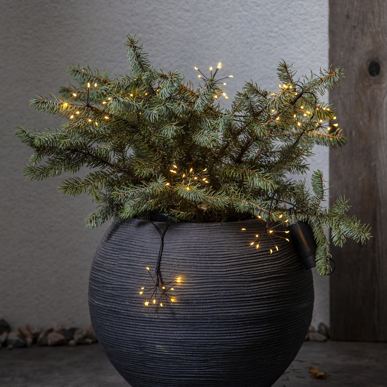 LED Lichterkette Dew Drop Flower - 96 LED Tautropfen - 8 Blüten - L:2,10m - Timer - Batterie - Außen