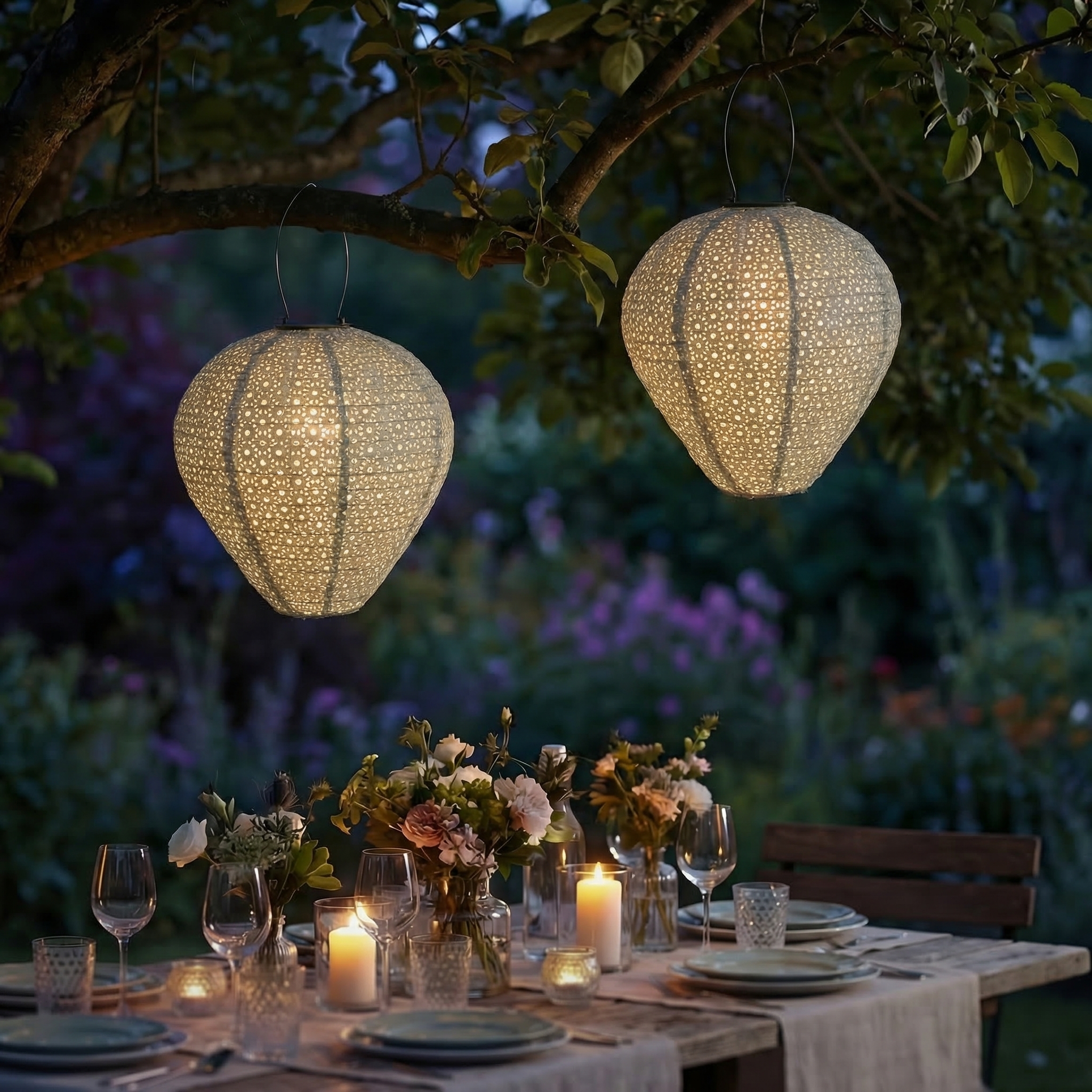 LED Solar Lampion Ballon - mit Blumenmuster - H: 30cm - D: 30cm - Lichtsensor - grün - 2er Set