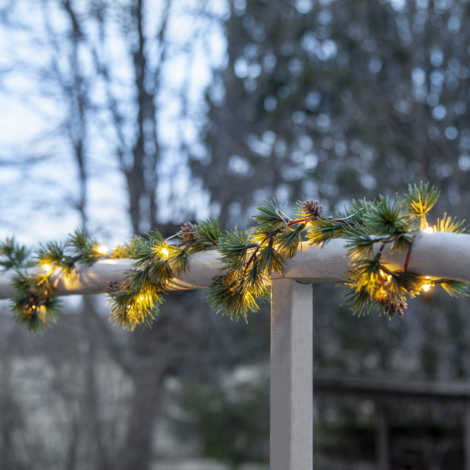 LED Tannengirlande LARIX - Weihnachtsgirlande - 20 warmweiße LED - L: 1,4m - Timer - Batterie - grün