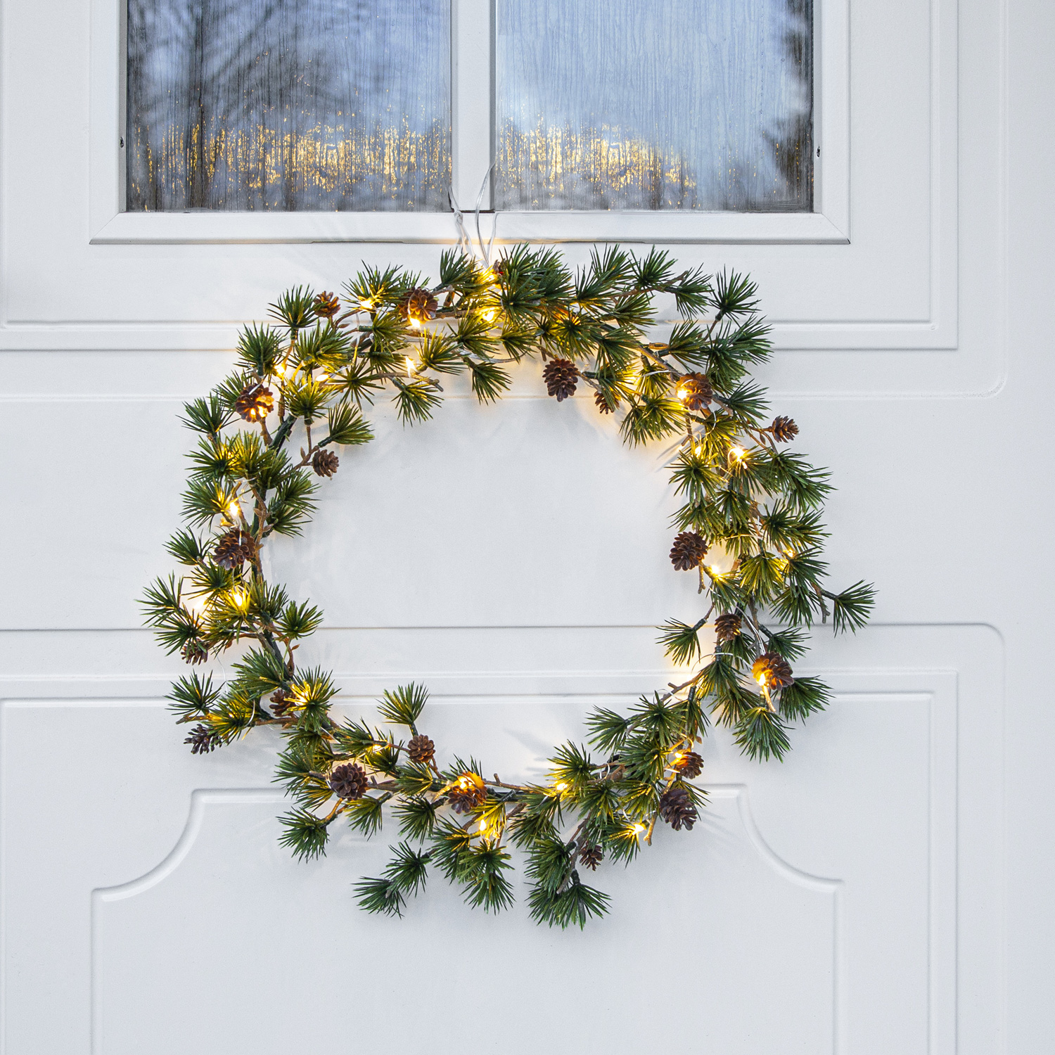 LED Tannenkranz LARIX - Kunststoff - 30 warmweiße LED - D: 40cm - Timer - Batterie - grün LED Tannenkranz LARIX - Kunststoff - 30 warmweiße LED - D: 40cm - Timer - Batterie - grün
