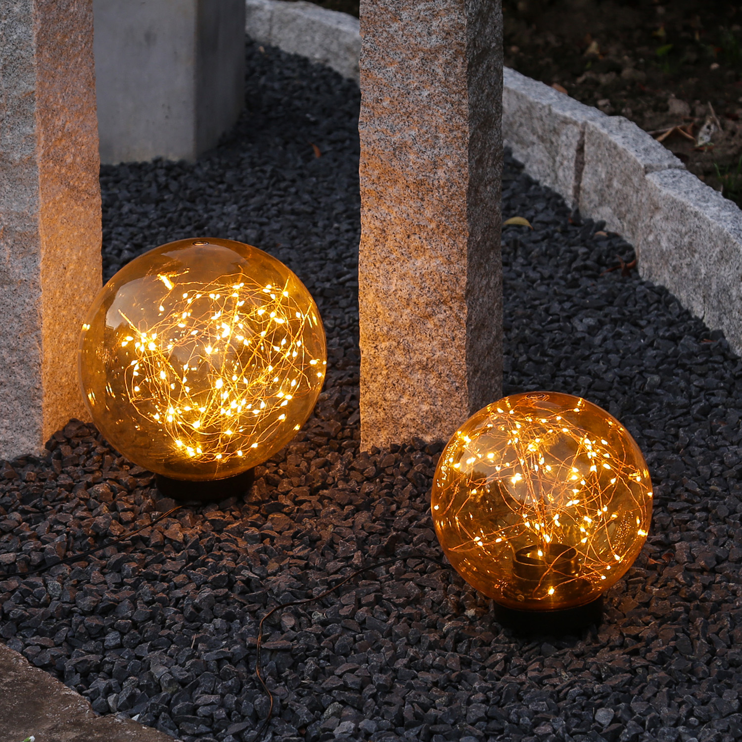 LED Kugel mit Drahtlicherkette - stehend - 100 bernsteinfarbene LED - D: 25cm - f. Außen - amber LED Kugel mit Drahtlicherkette - stehend - 100 bernsteinfarbene LED - D: 25cm - f. Außen - amber